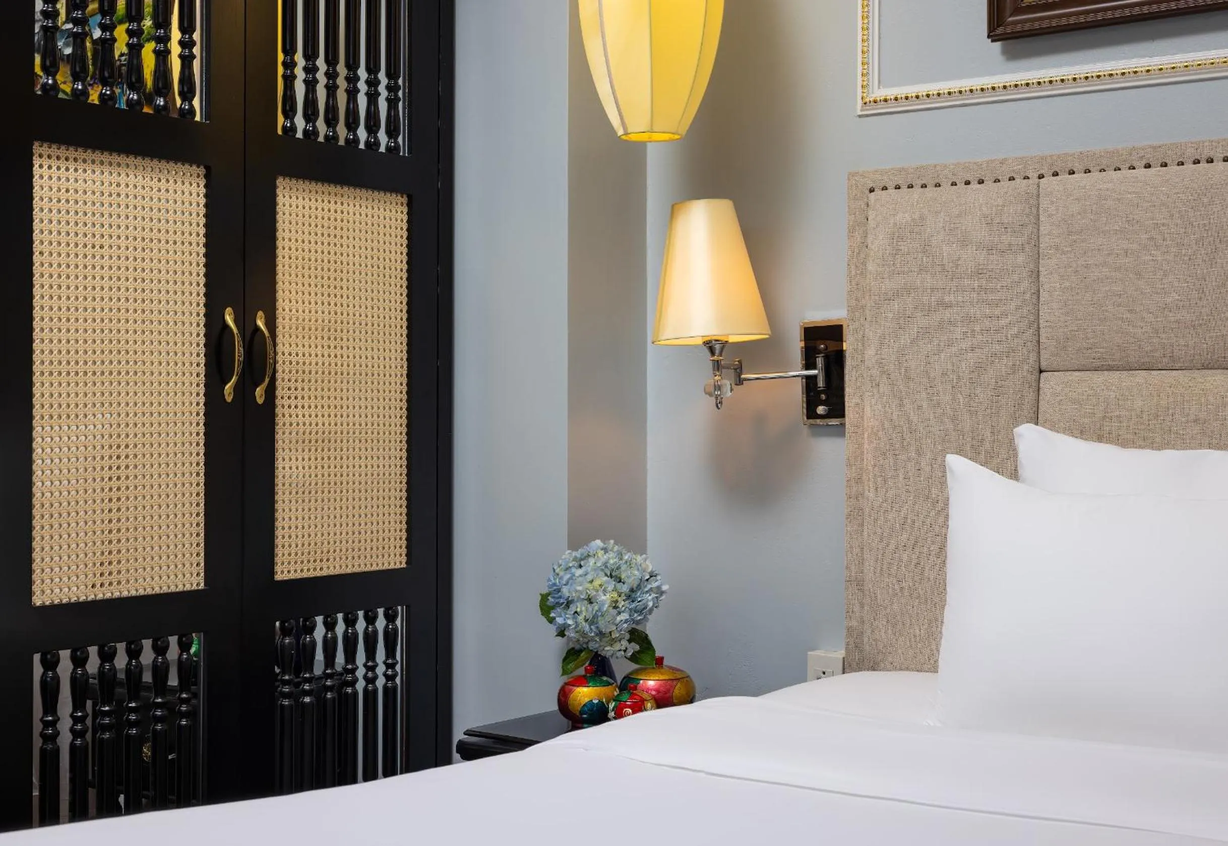 Bedroom, Bed in Golden Amour Hotel