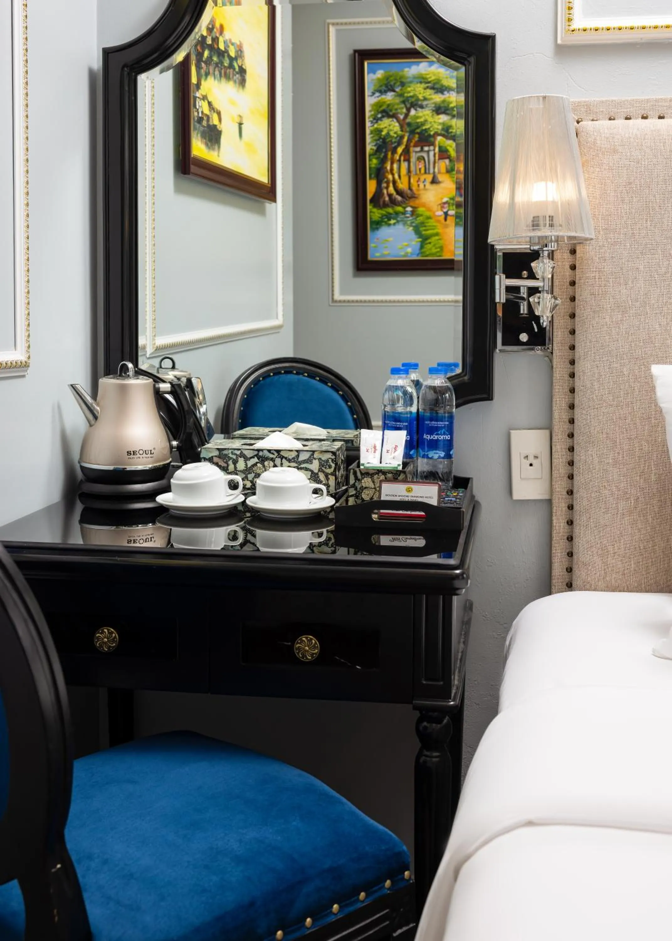 Coffee/tea facilities, Bed in Golden Amour Hotel