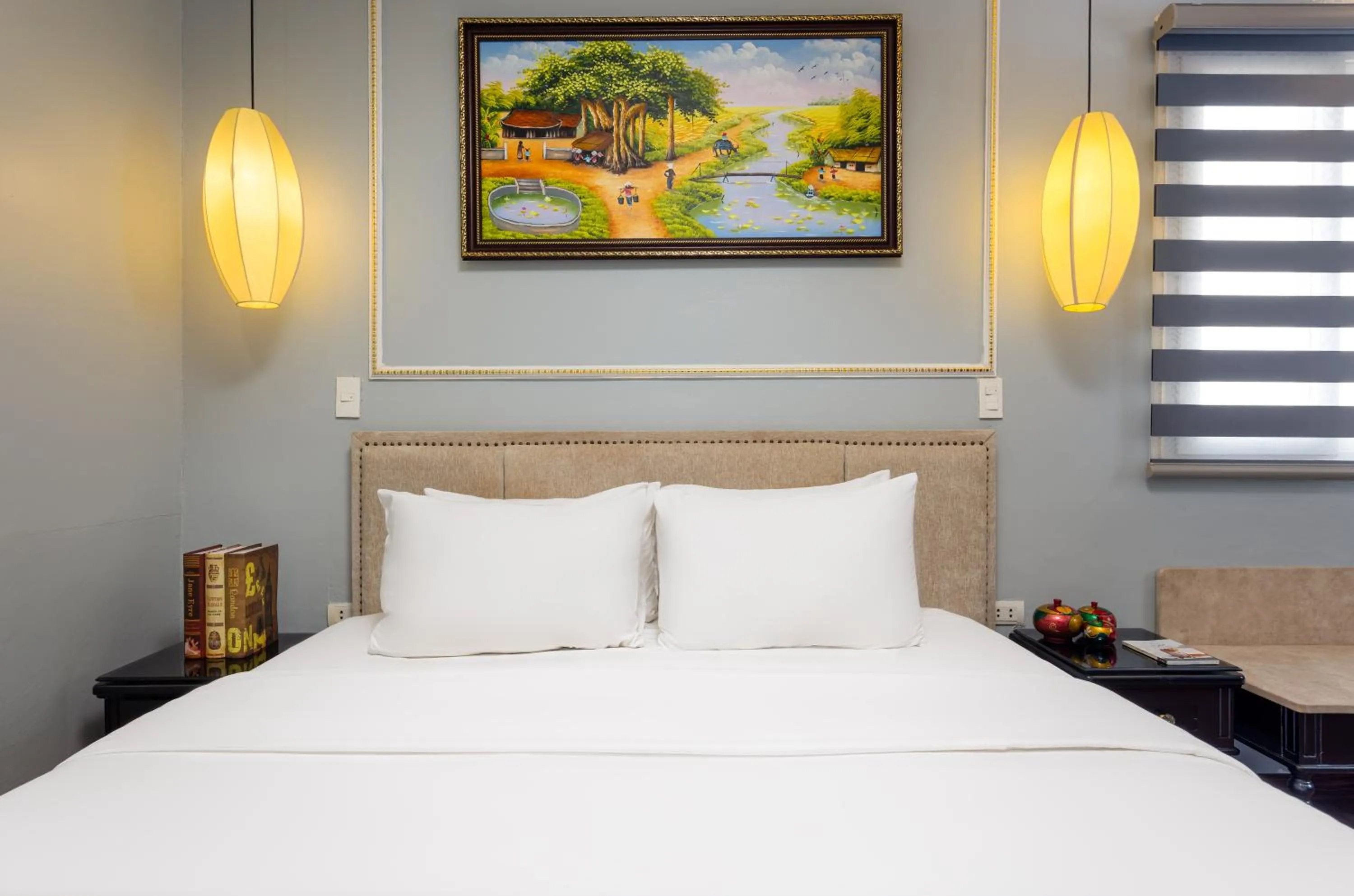 Bedroom, Bed in Golden Amour Hotel