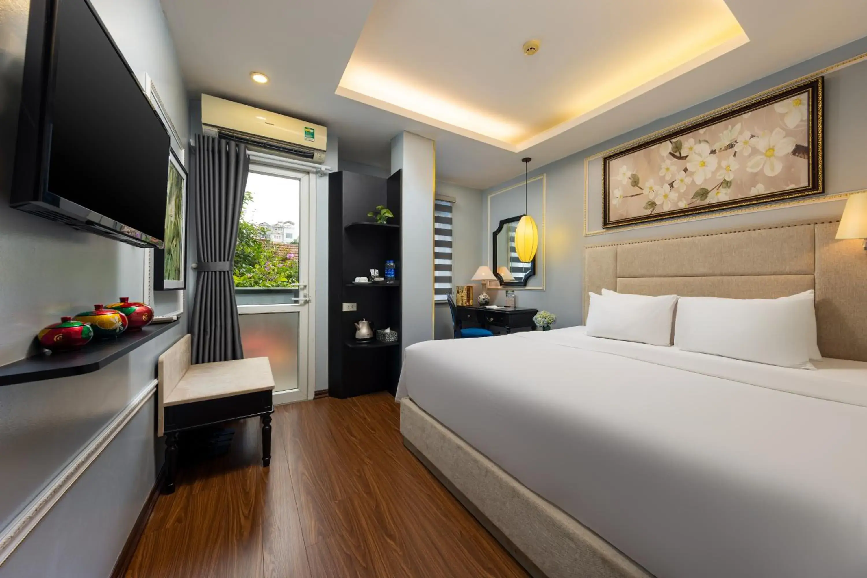 Deluxe Double Room with City View in Golden Amour Hotel Deluxe Double Room with City View in Golden Amour Hotel