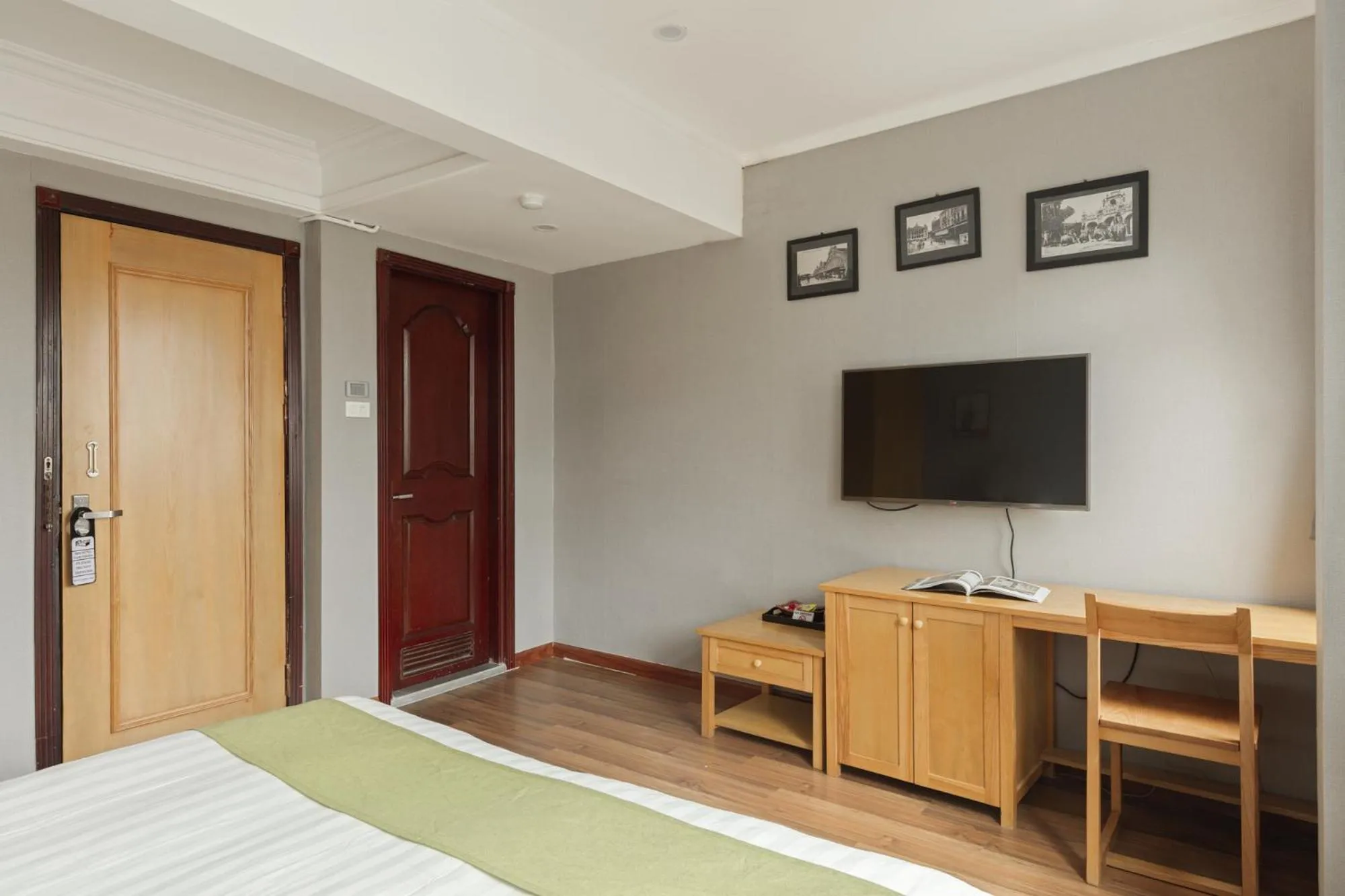 Bed in Hanoi Central Park Hotel