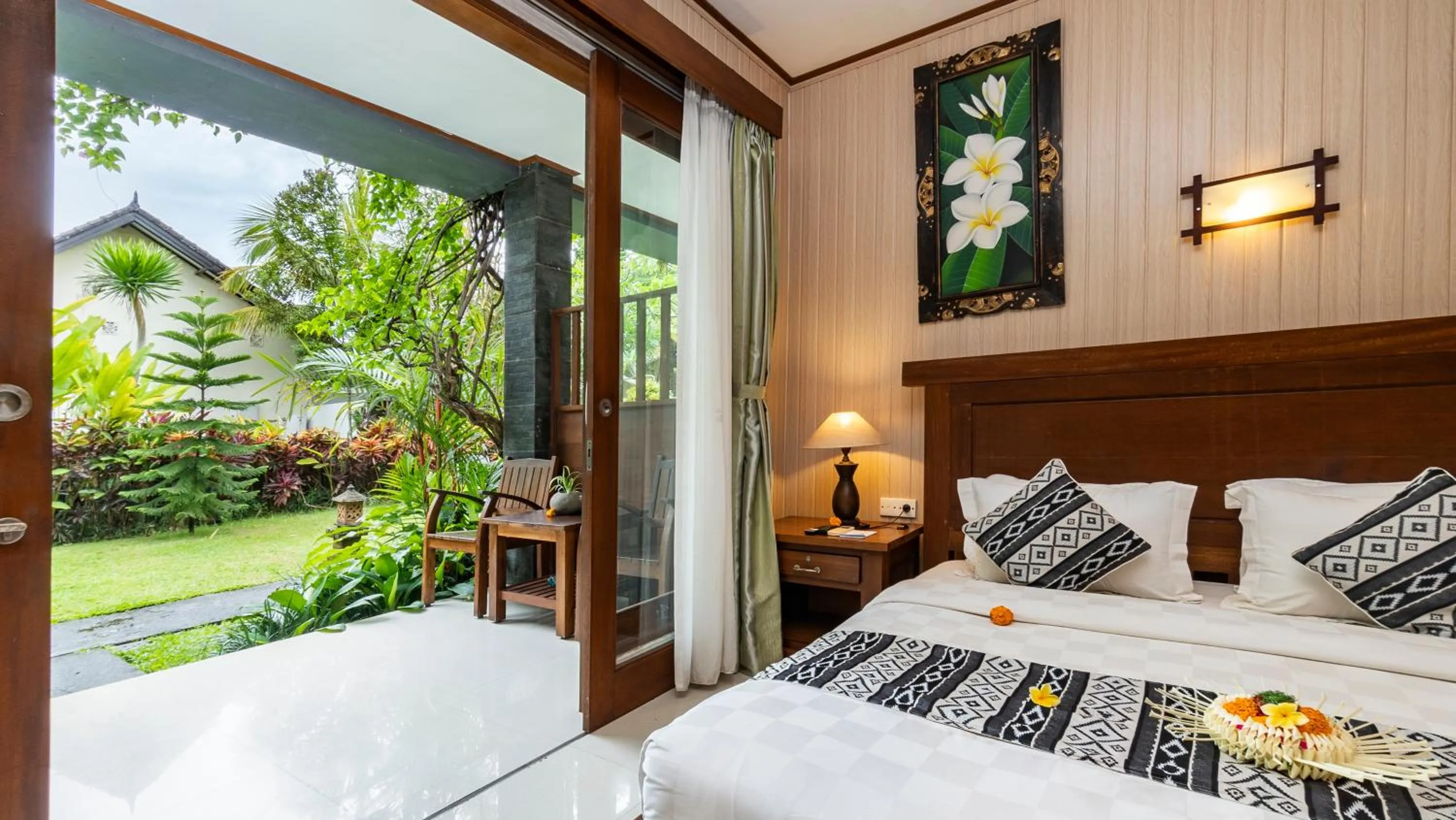 View (from property/room), Bed in Gita Maha Ubud Hotel by Mahaputra