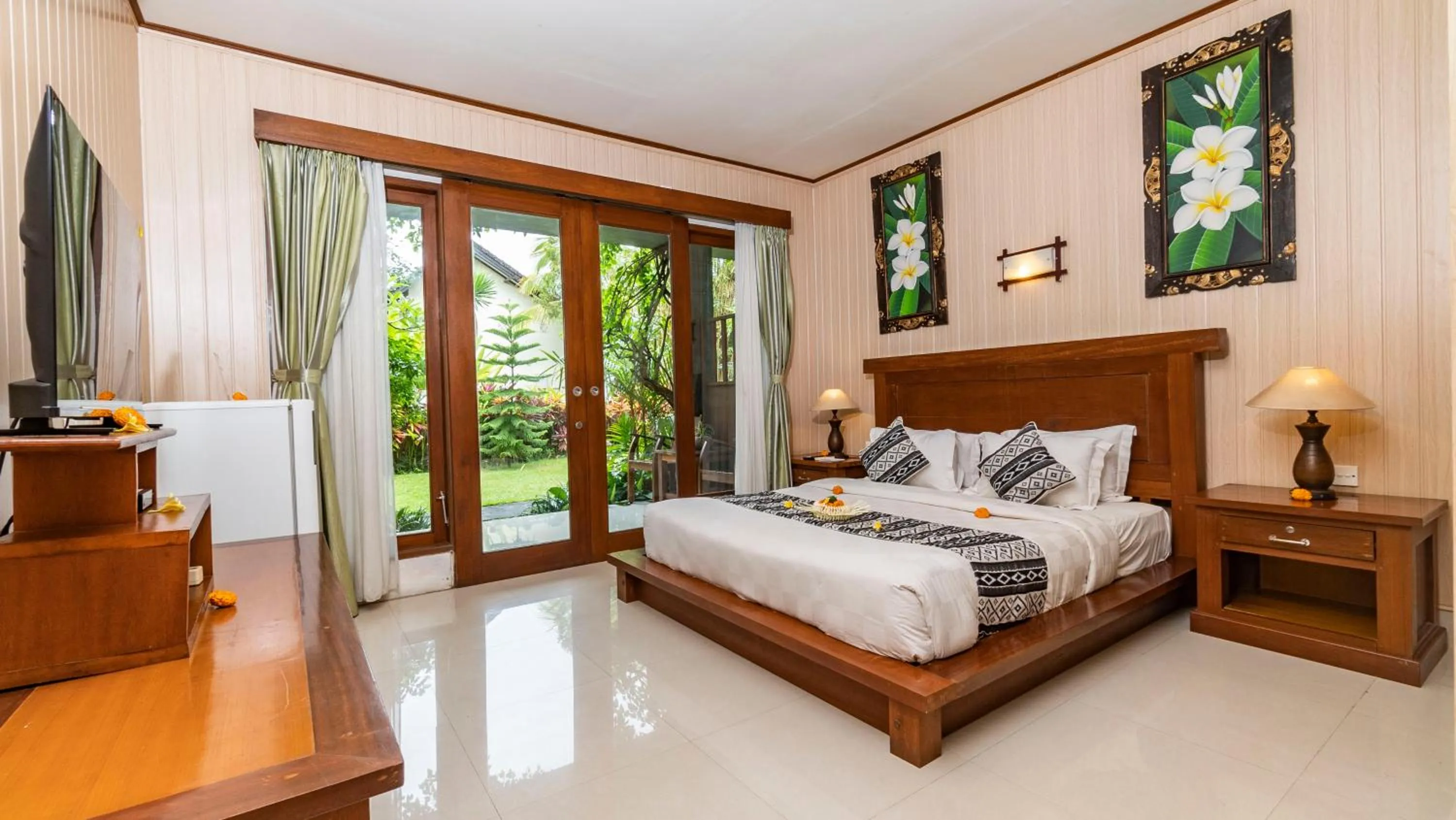 Bedroom, Bed in Gita Maha Ubud Hotel by Mahaputra