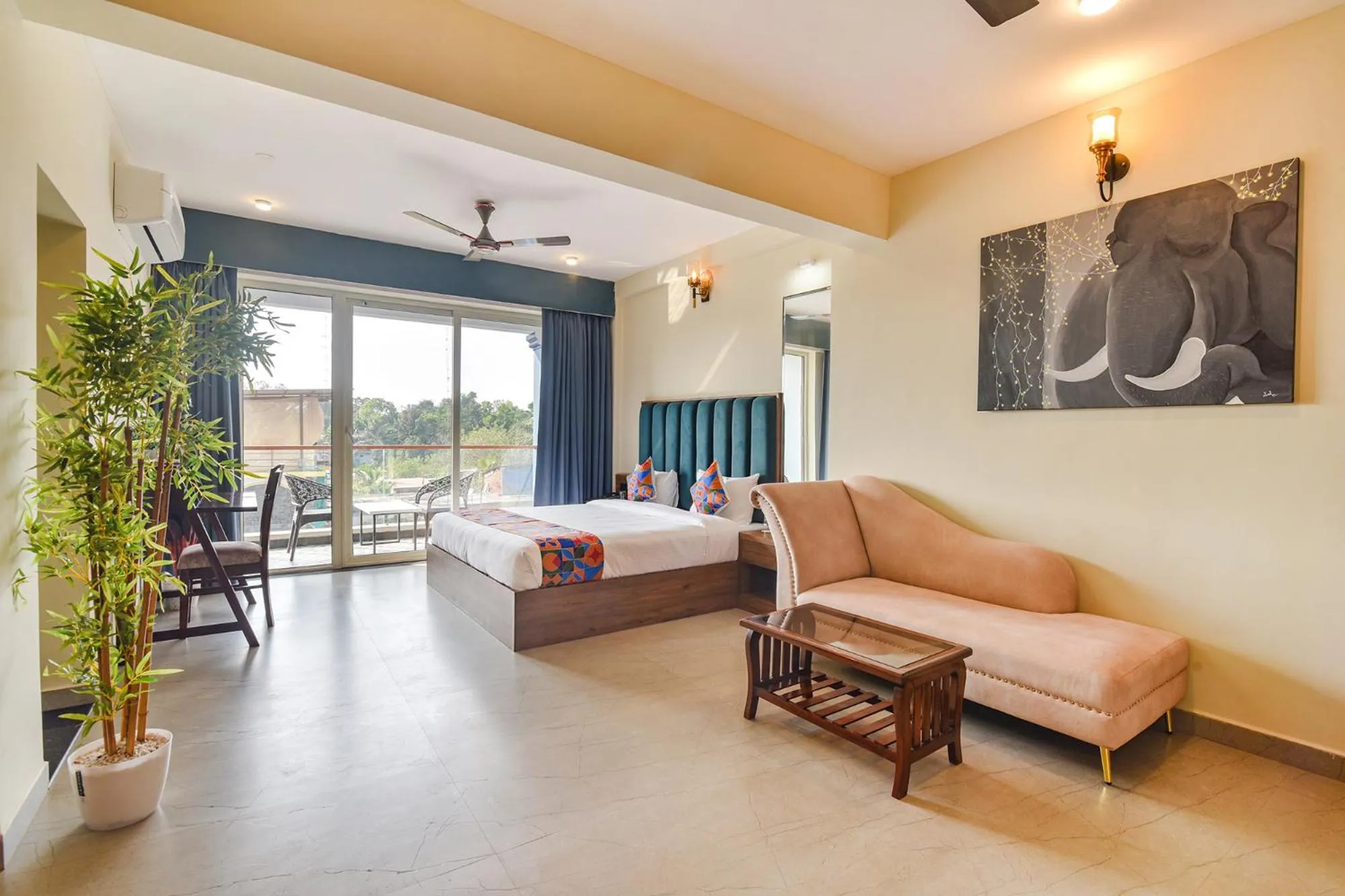 Bed in Jingle Tree Resort in Arambol
