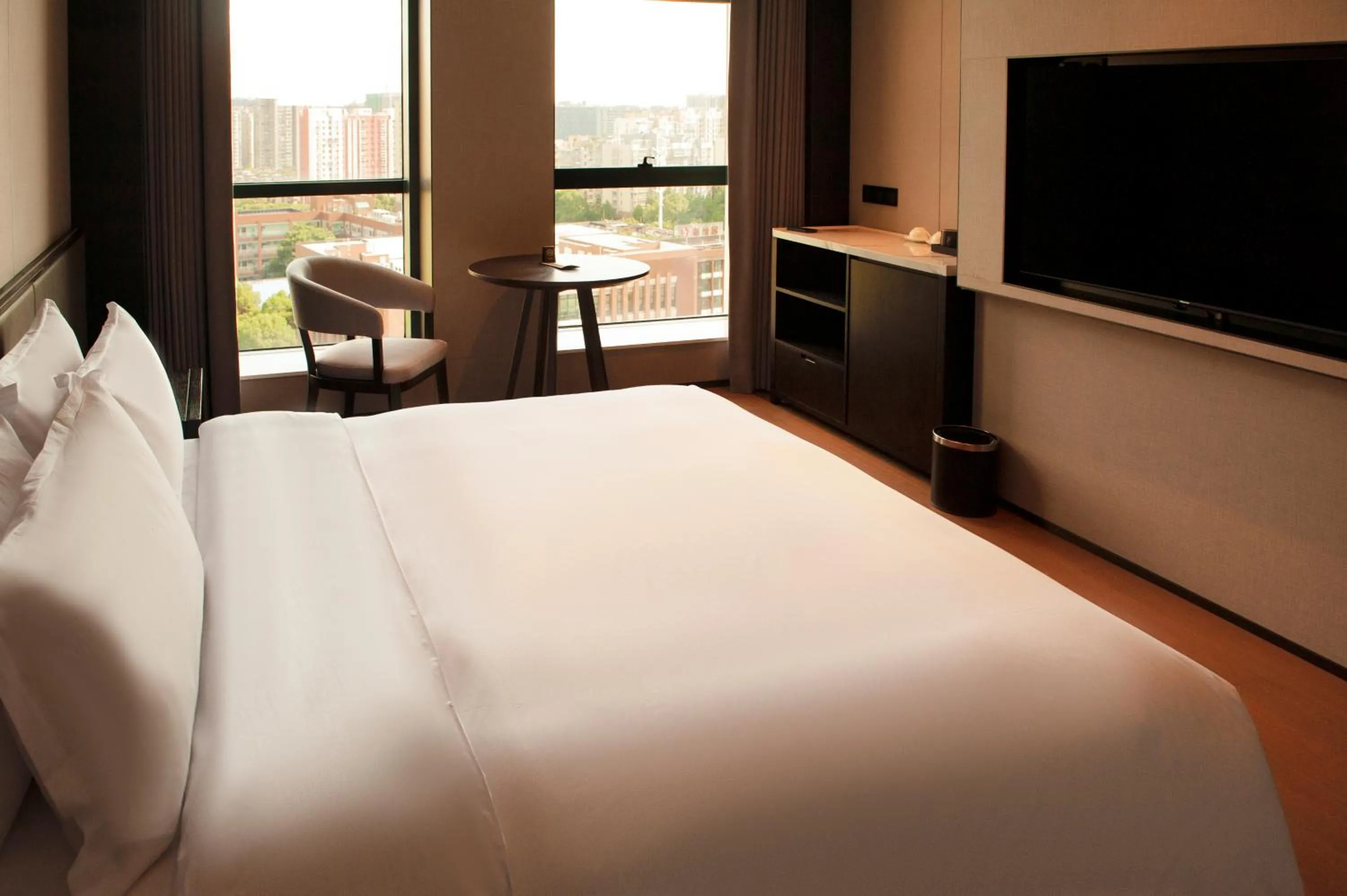 Bed in Wingate by Wyndham Changsha Yuhua North