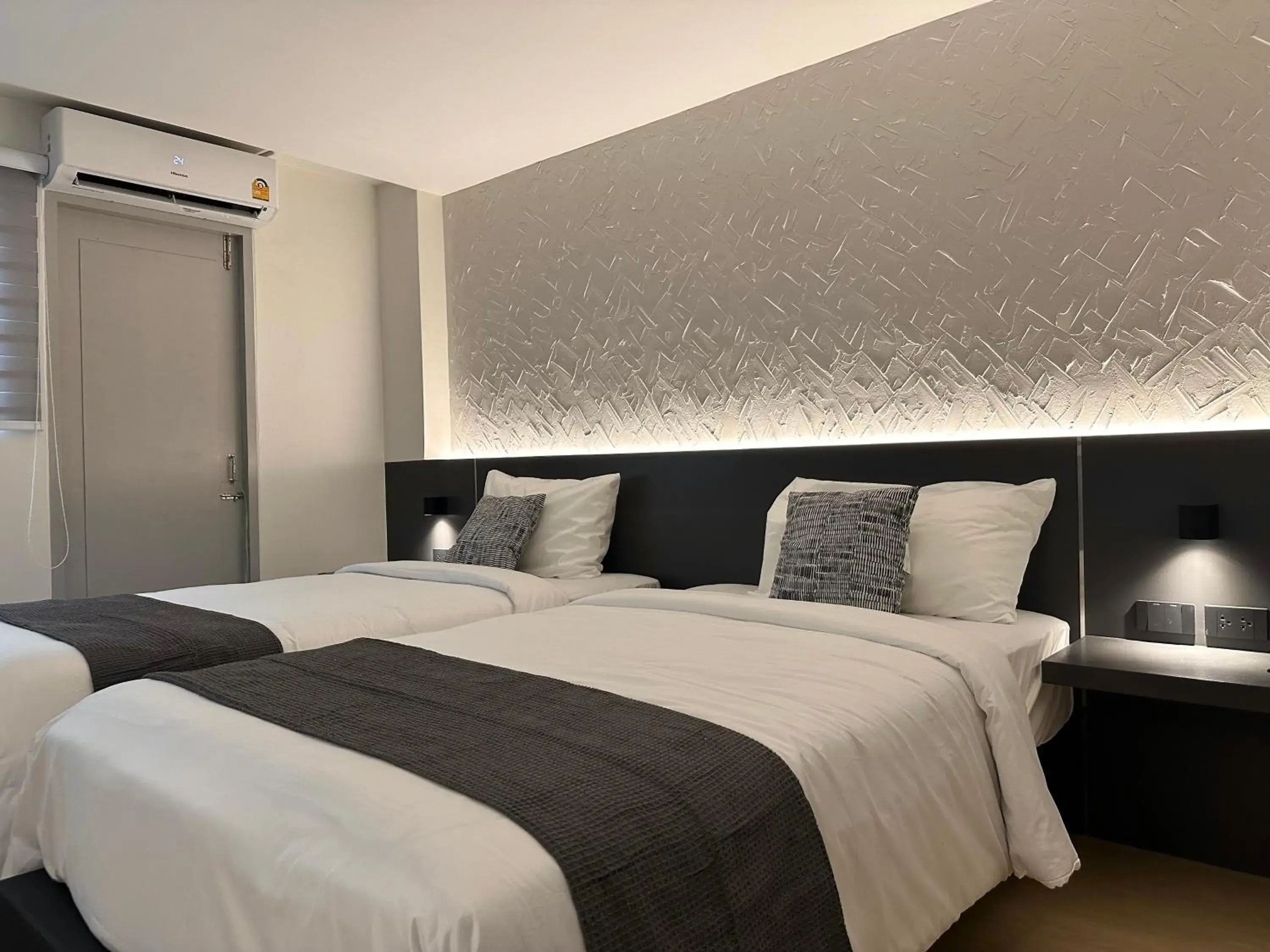 Standard Twin Room in Lune bangkok Standard Twin Room in Lune bangkok