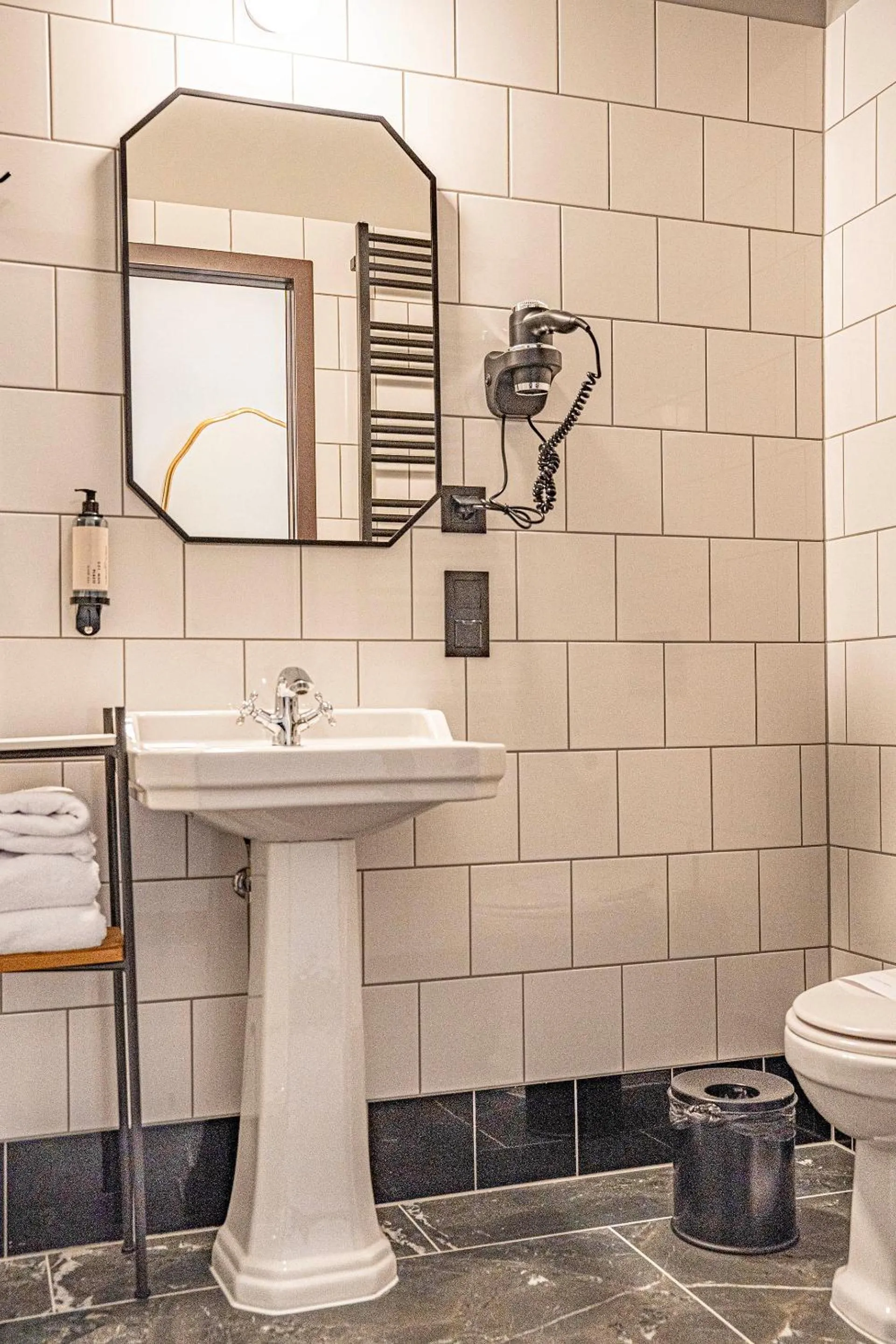 Bathroom in ARCHE Klasztor Wrocław