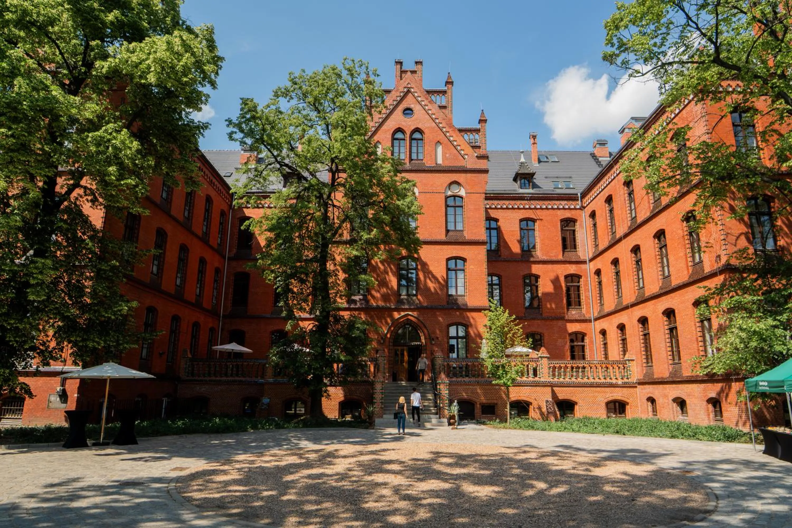 Property building in ARCHE Klasztor Wrocław