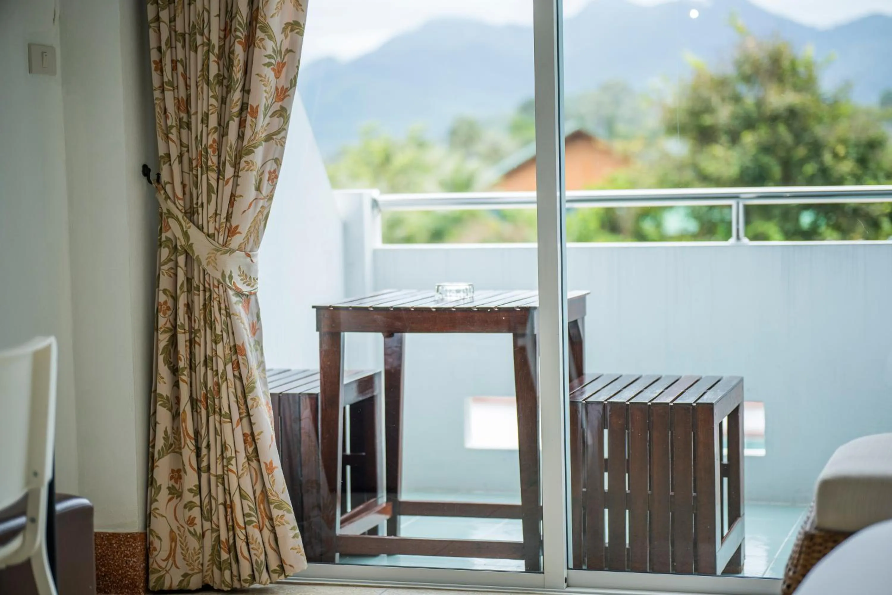 Mountain view in Mam Kaibae Hotel