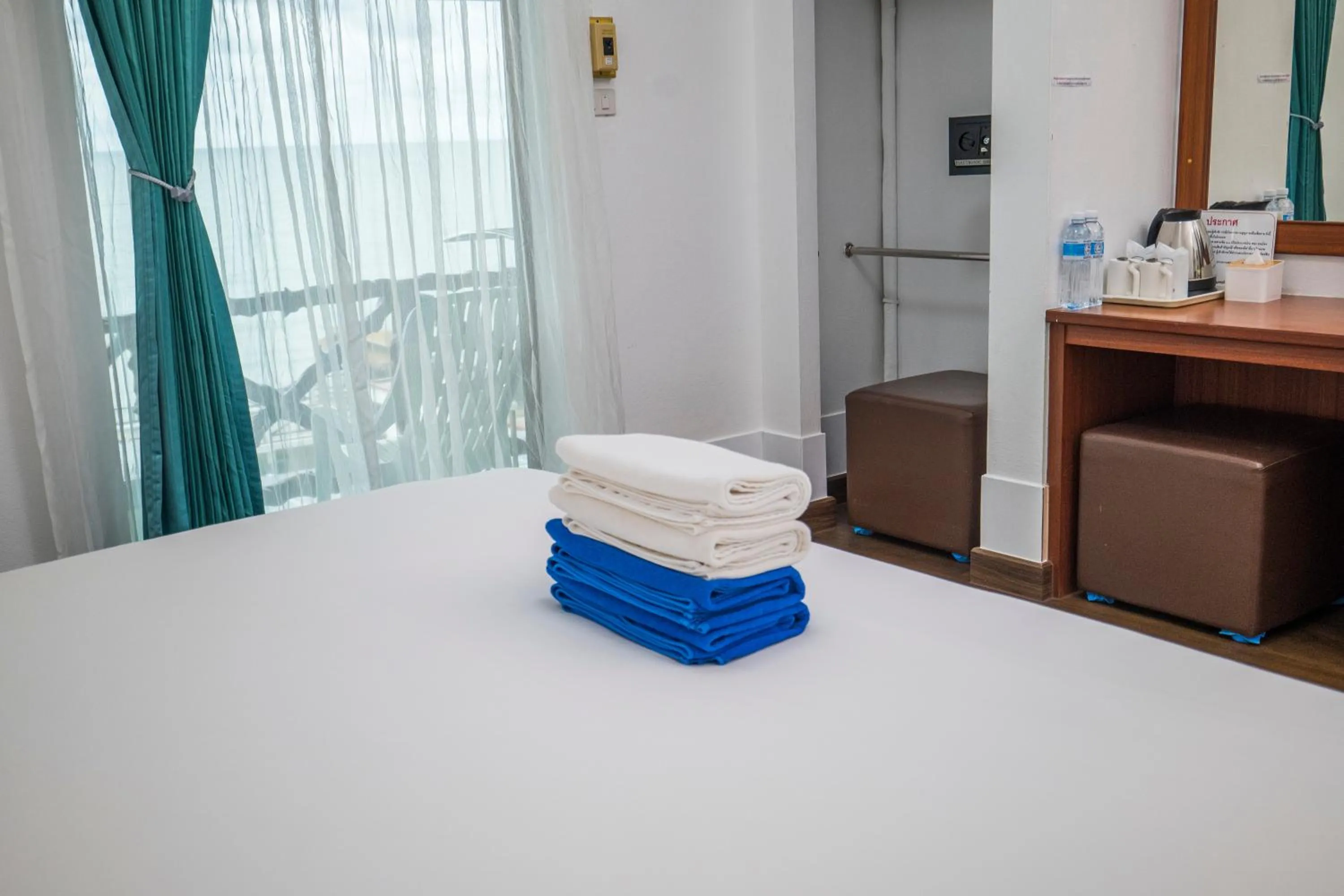 Bed in Mam Kaibae Hotel