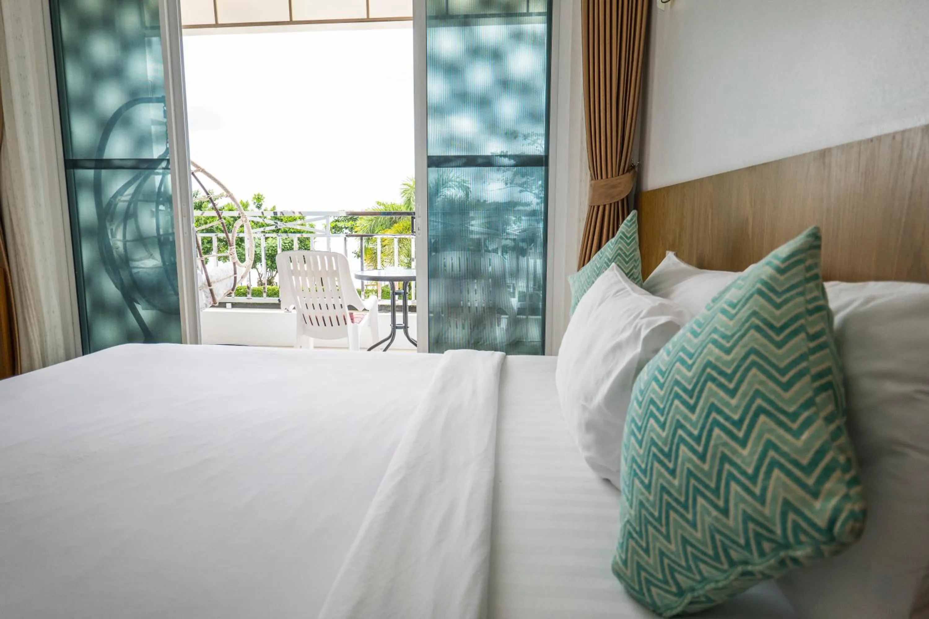 Bed in Mam Kaibae Hotel