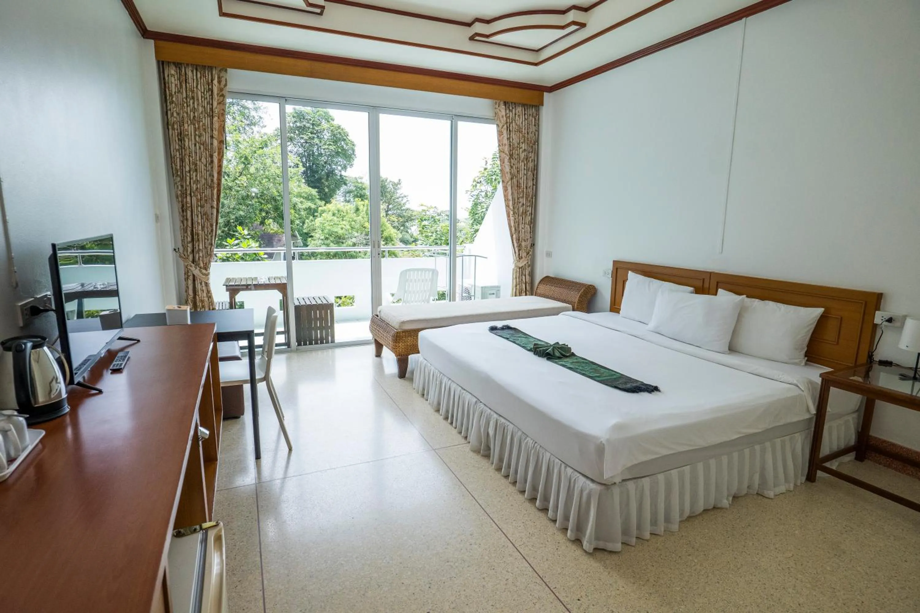 Bed in Mam Kaibae Hotel