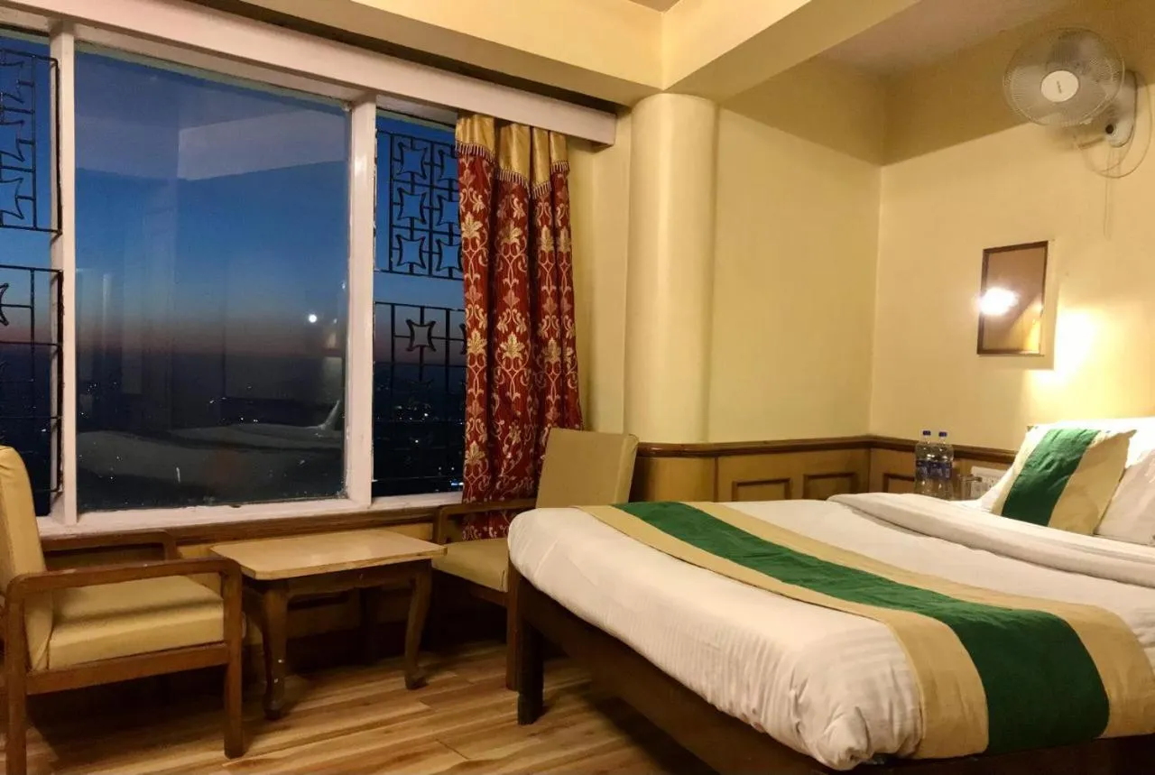 hotel samrat regency
