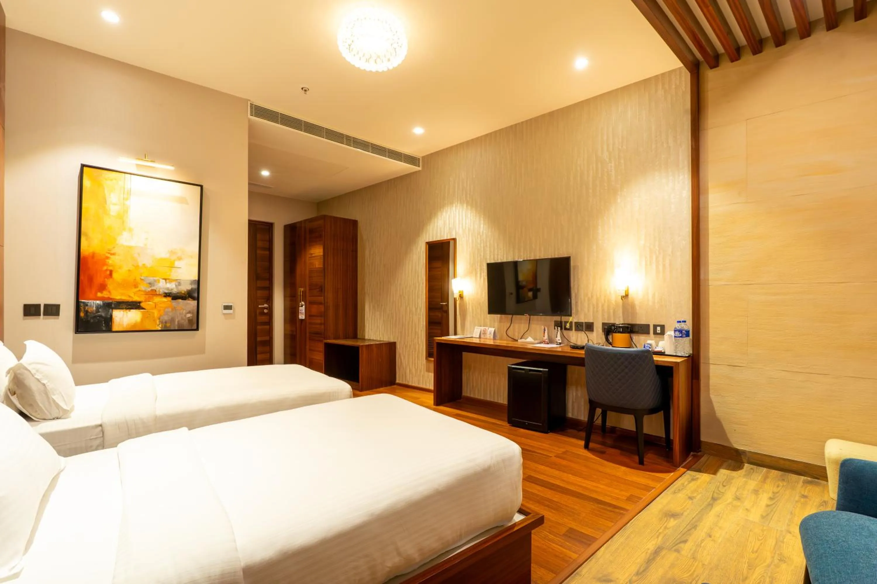 Bedroom, Bed in 0484 Aero Lounge-Terminal 2 Cochin Airport Hotel