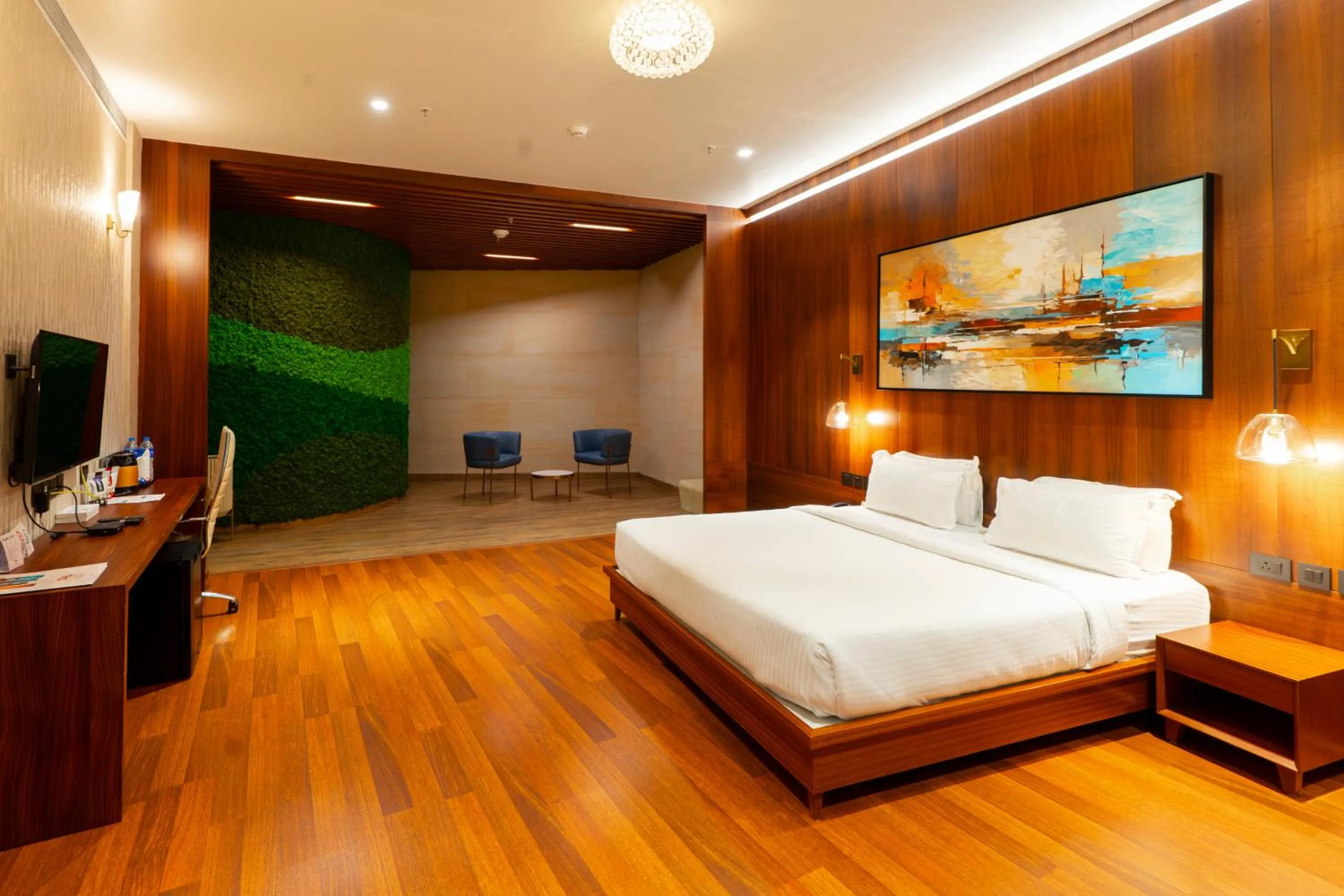 Bedroom, Bed in 0484 Aero Lounge-Terminal 2 Cochin Airport Hotel