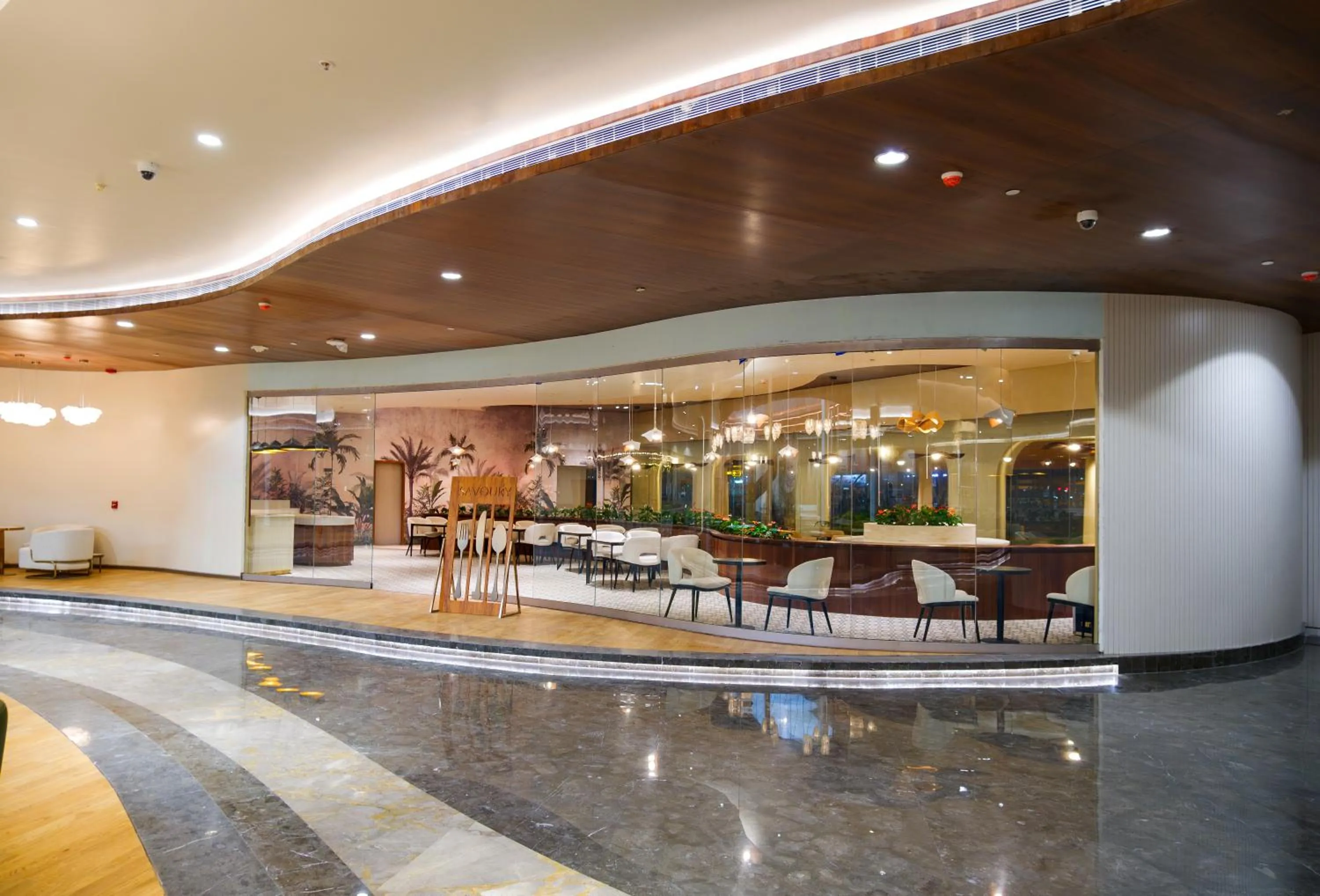 Restaurant/places to eat in 0484 Aero Lounge-Terminal 2 Cochin Airport Hotel