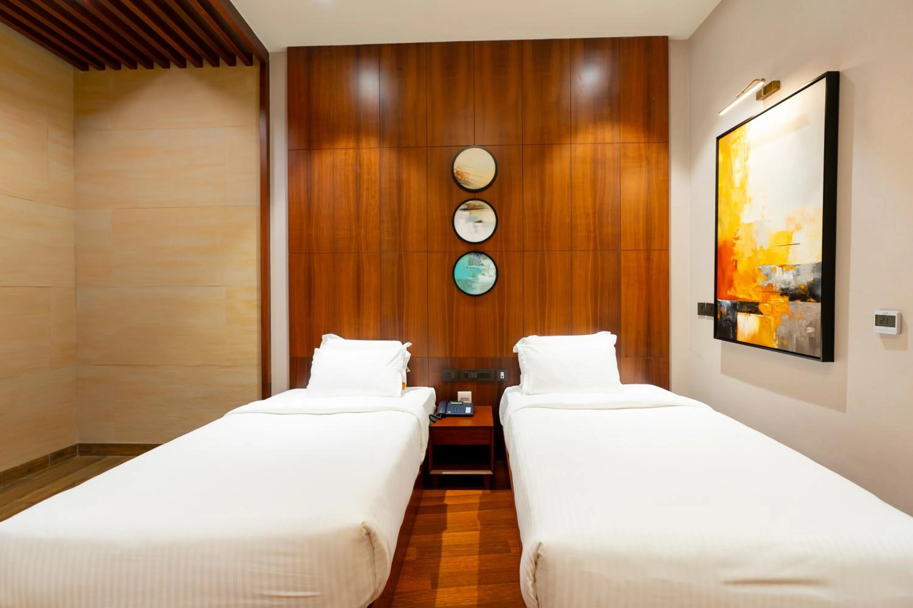 Bedroom, Bed in 0484 Aero Lounge-Terminal 2 Cochin Airport Hotel