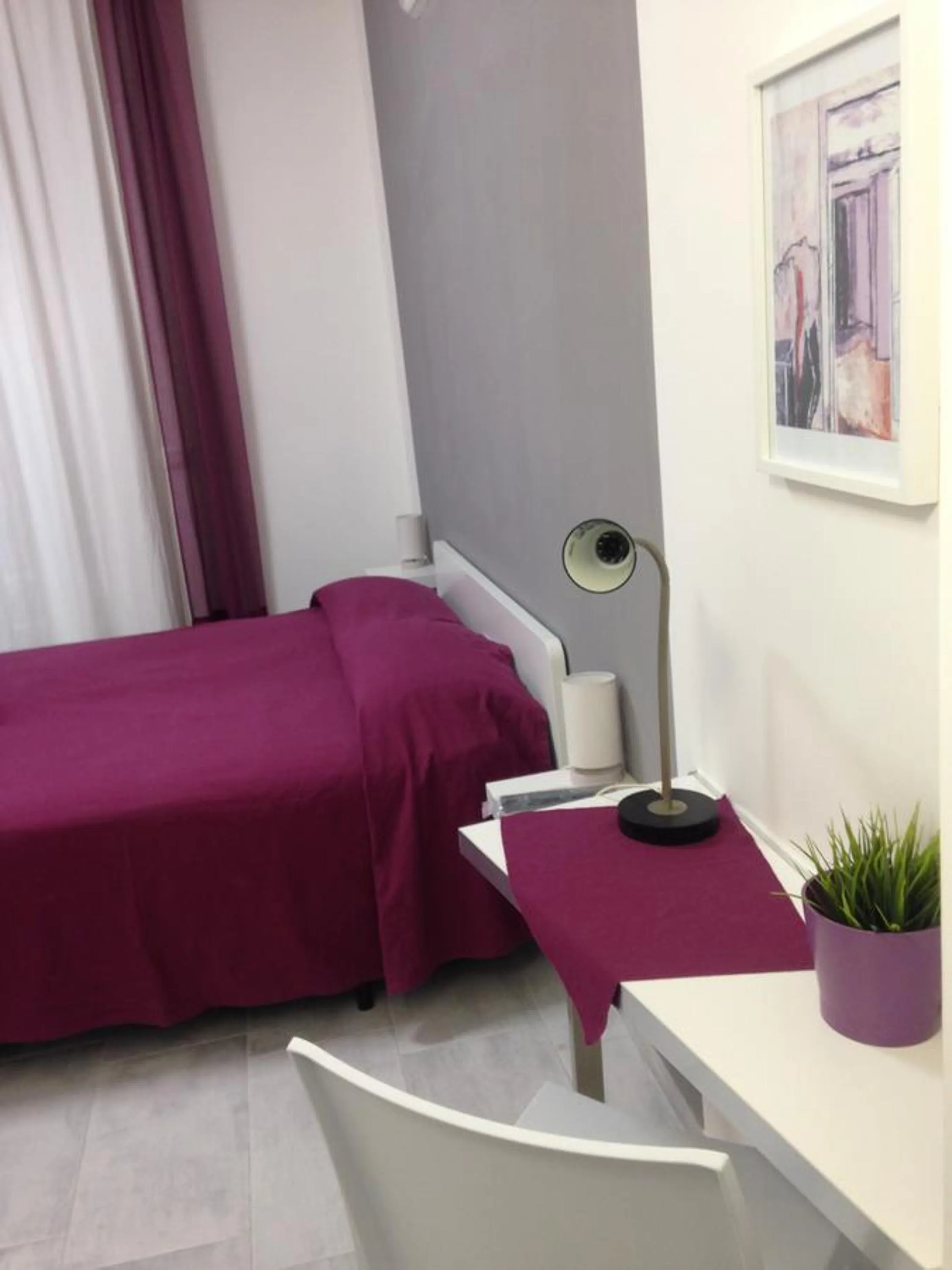 Decorative detail, Bed in Be Inn