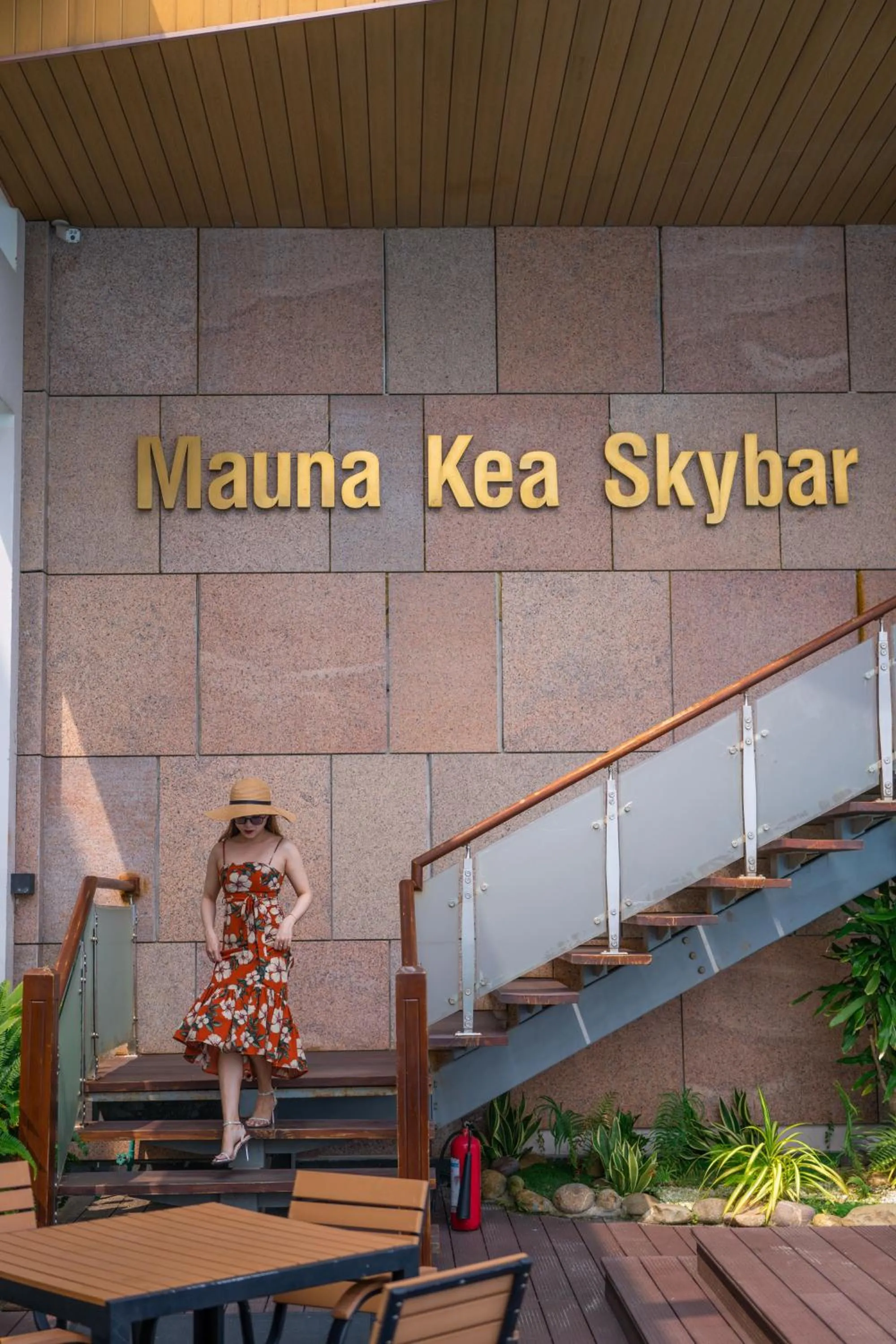 Lounge or bar in Diamond Sea Hotel