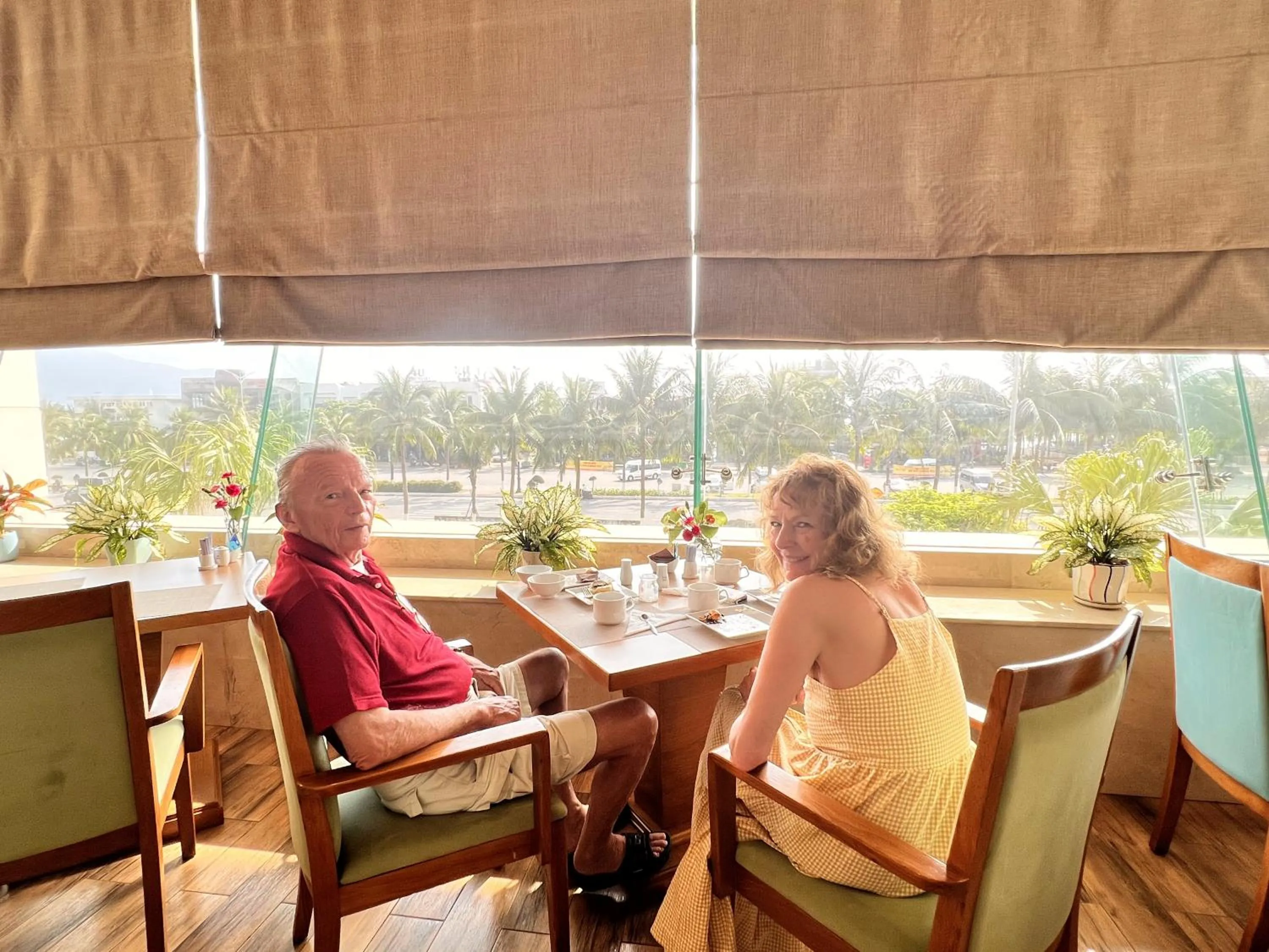 Restaurant/places to eat in Diamond Sea Hotel