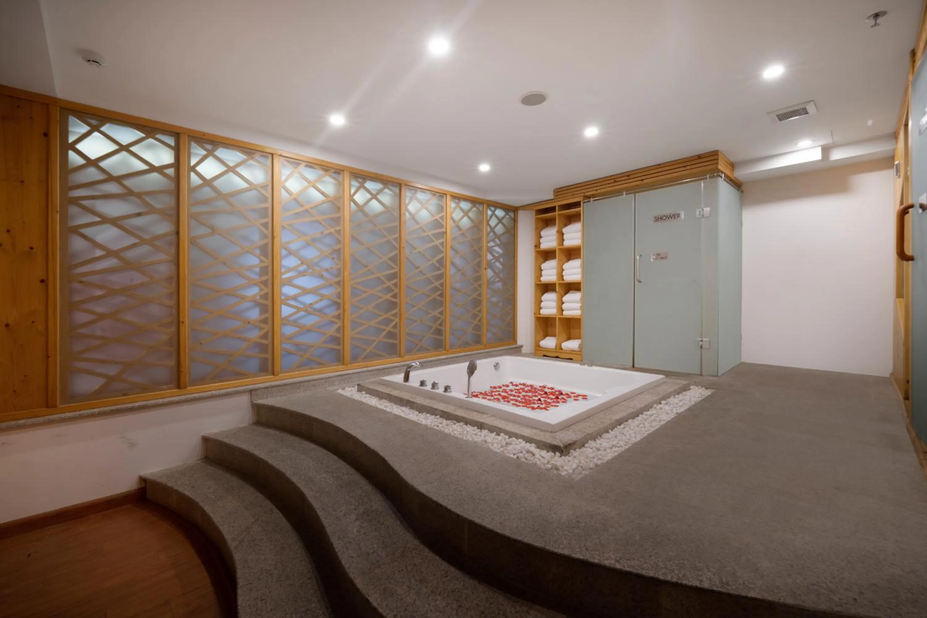 Spa and wellness centre/facilities, Bed in Diamond Sea Hotel