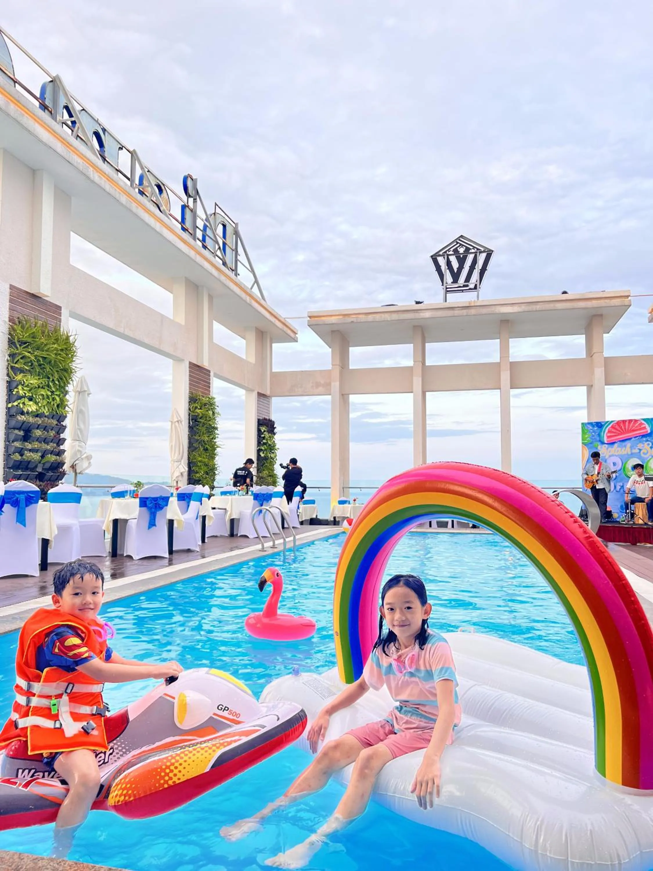 Swimming pool in Diamond Sea Hotel