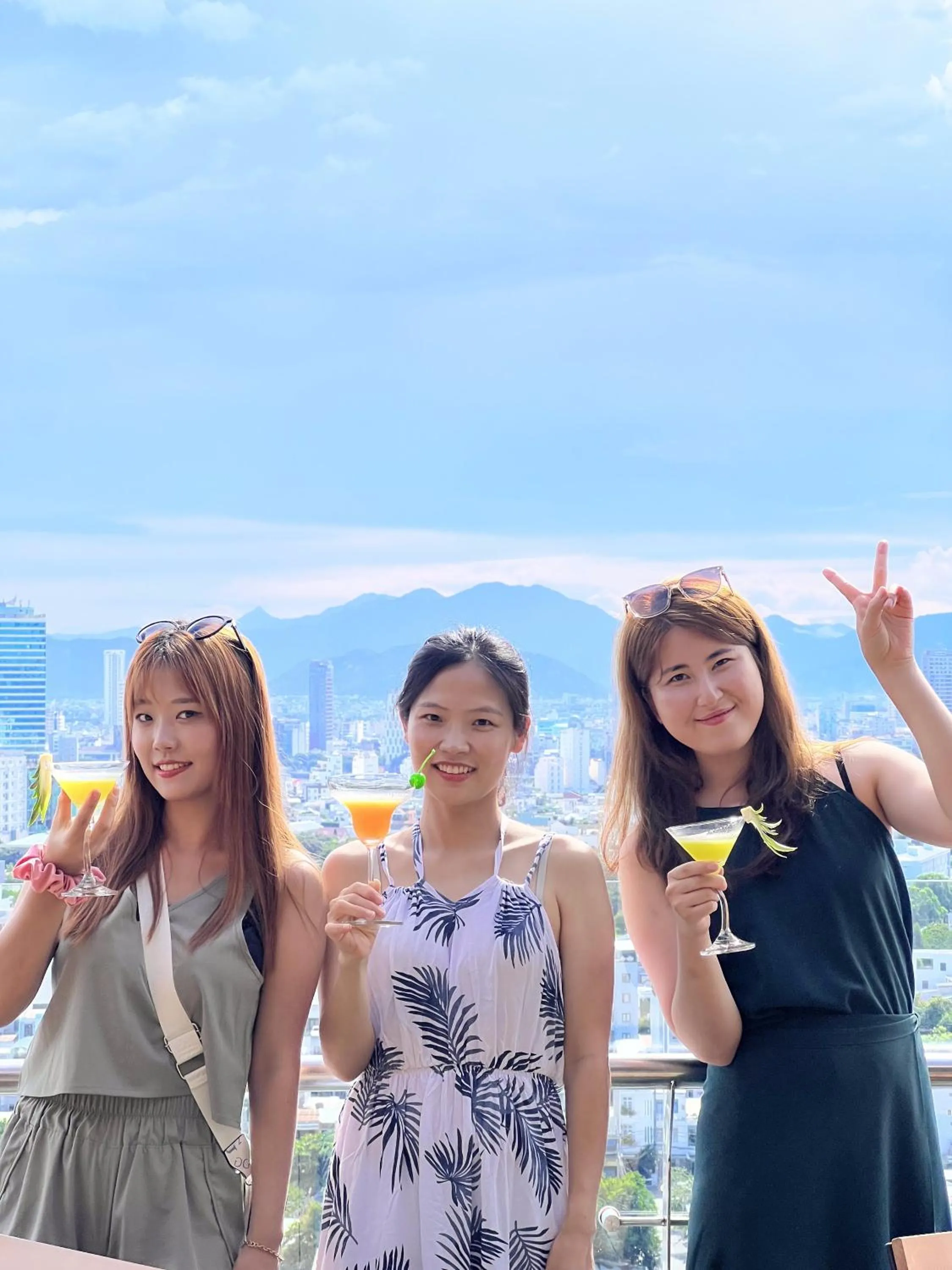 Lounge or bar in Diamond Sea Hotel