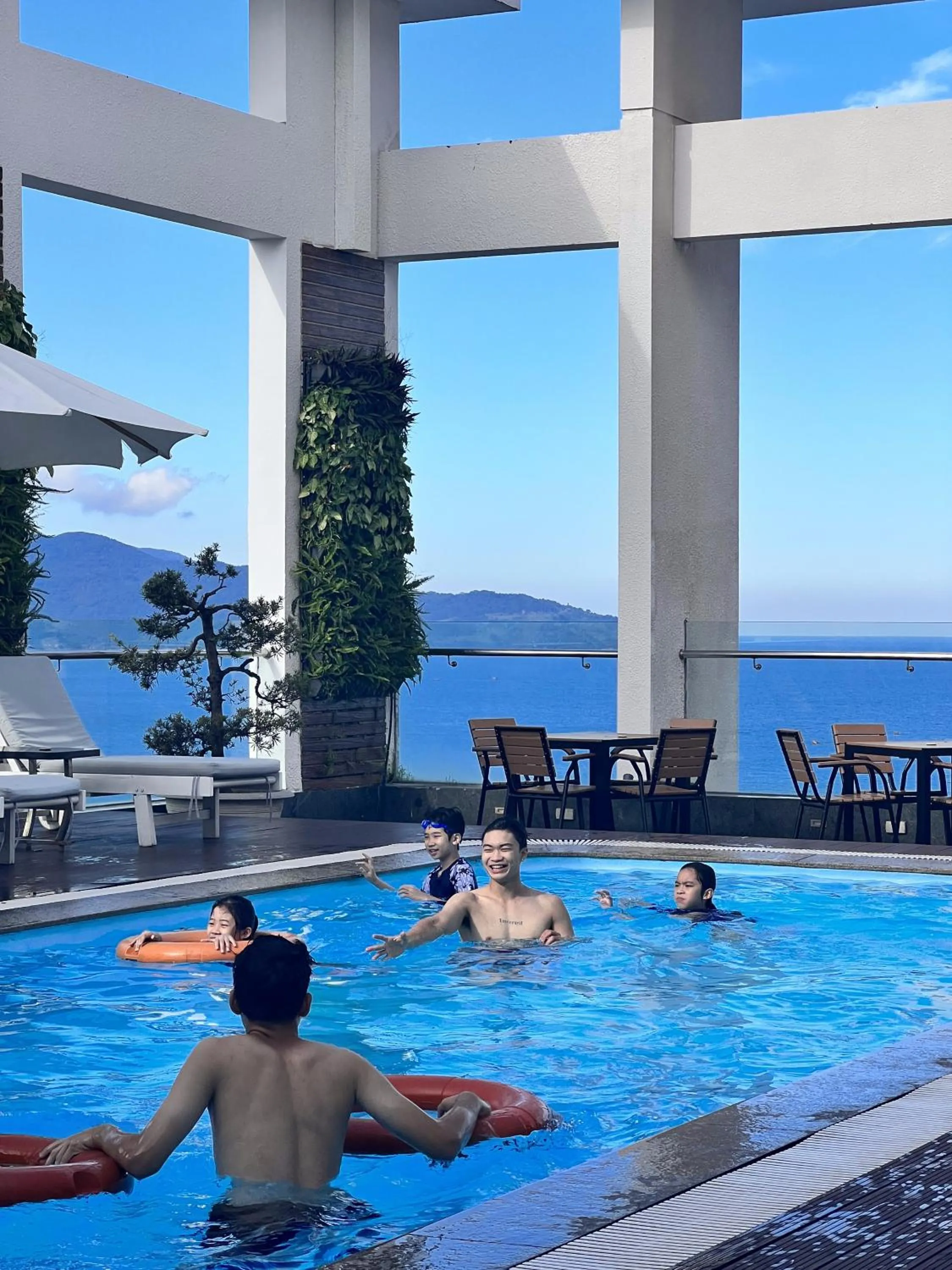 Swimming pool in Diamond Sea Hotel