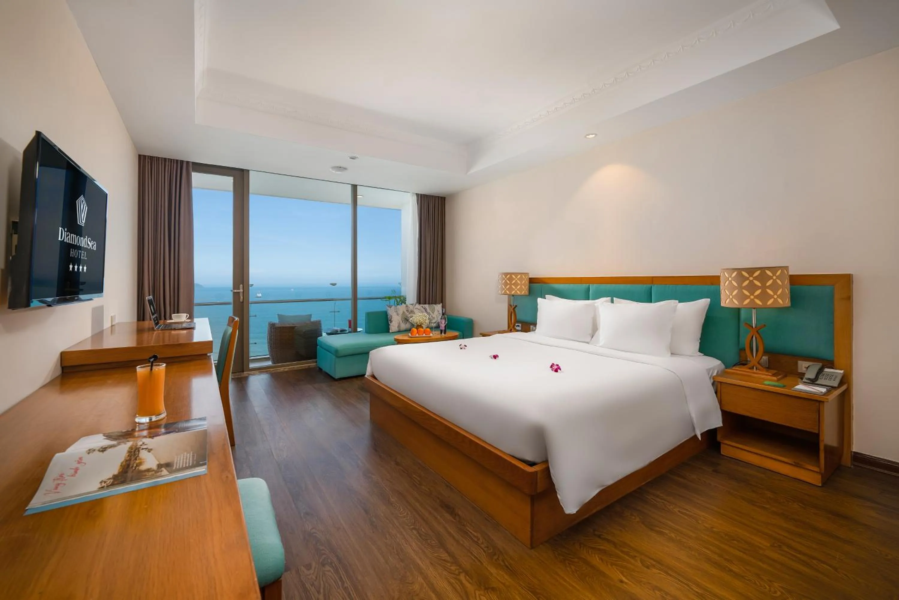 Bed in Diamond Sea Hotel