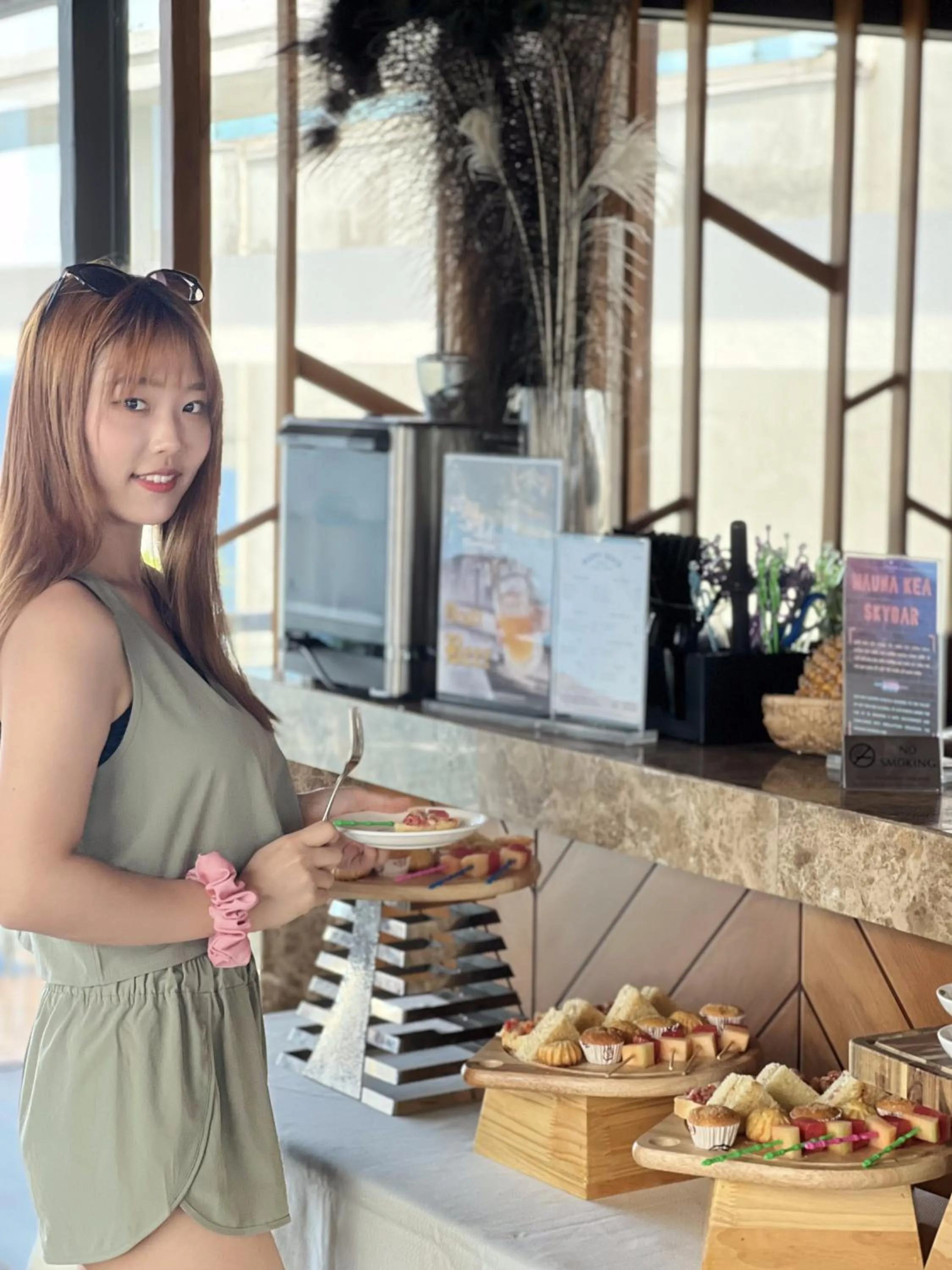 Lounge or bar in Diamond Sea Hotel