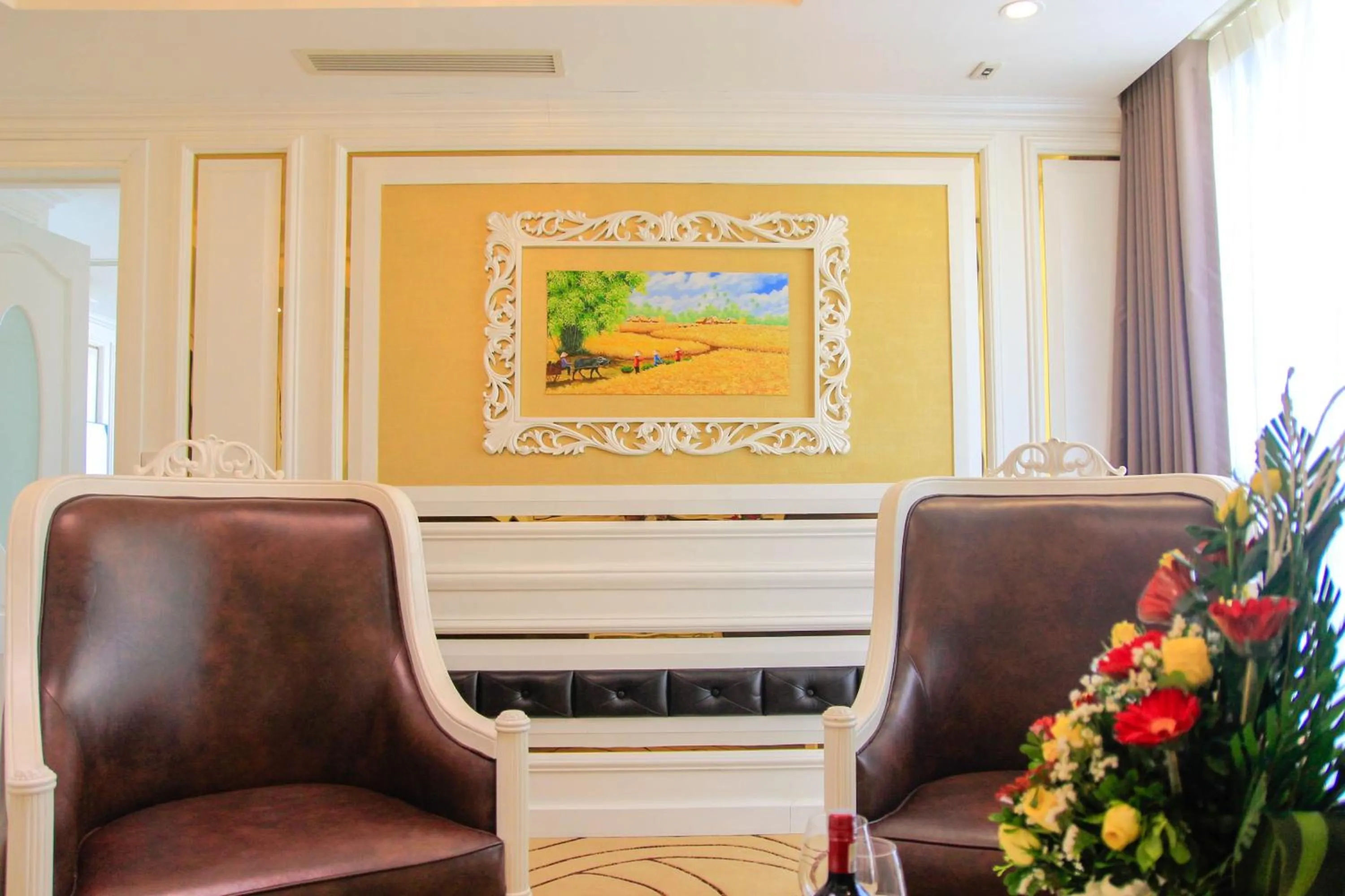 Seating area in Diamond Sea Hotel