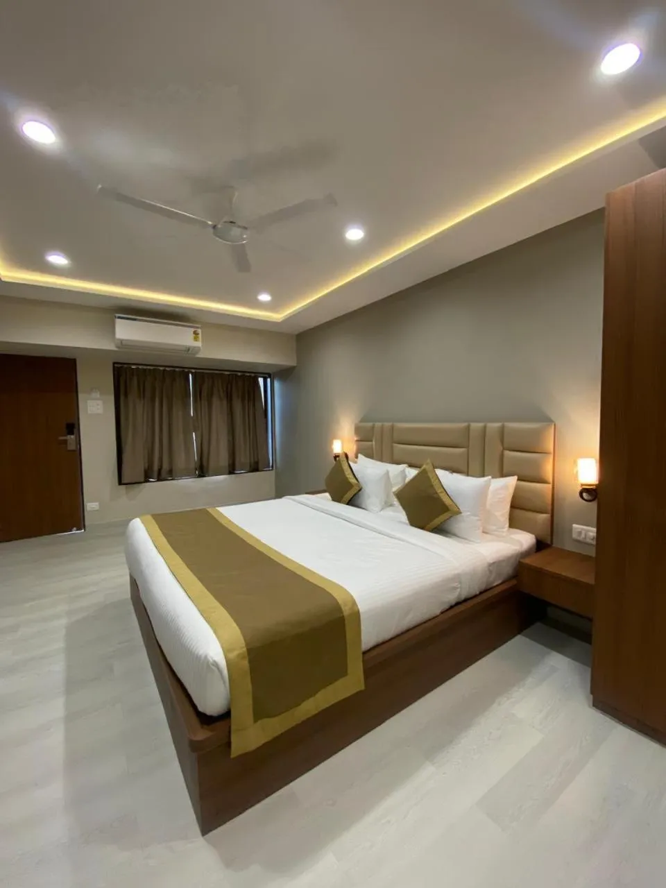 Photo of the whole room, Bed in The Byke Shanti Villa - Mahableshwar