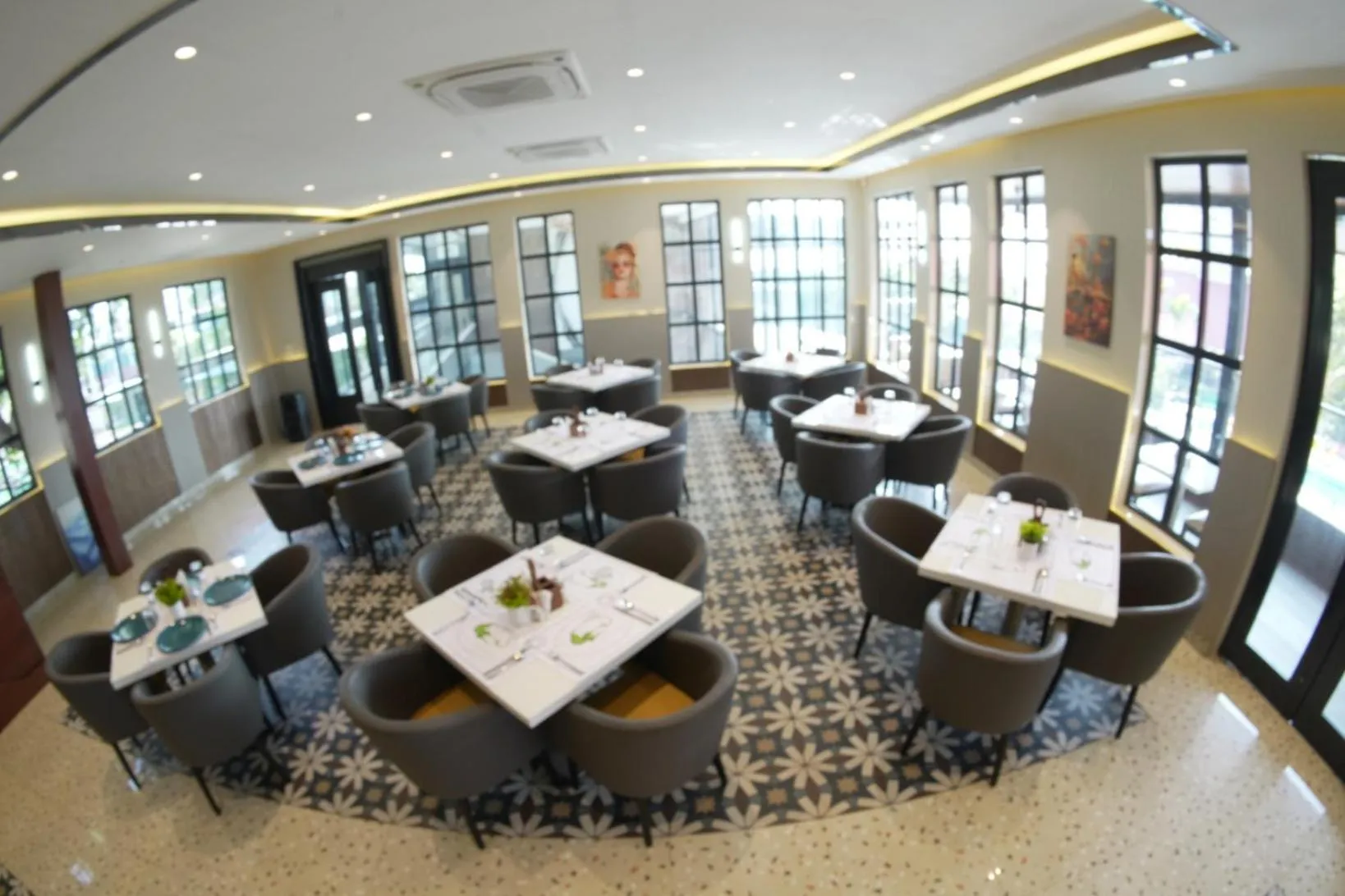 Restaurant/places to eat in The Byke Shanti Villa - Mahableshwar