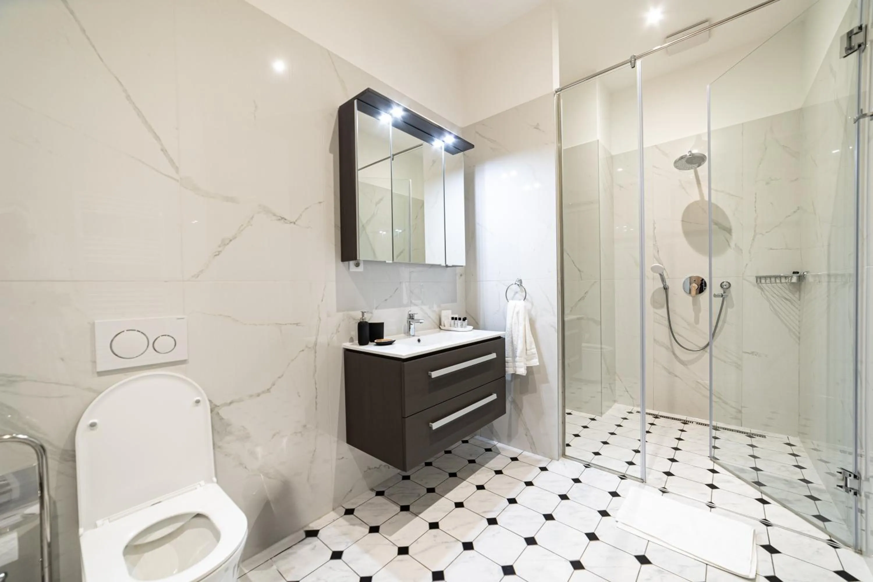 Shower in Kozmo Residences Budapest