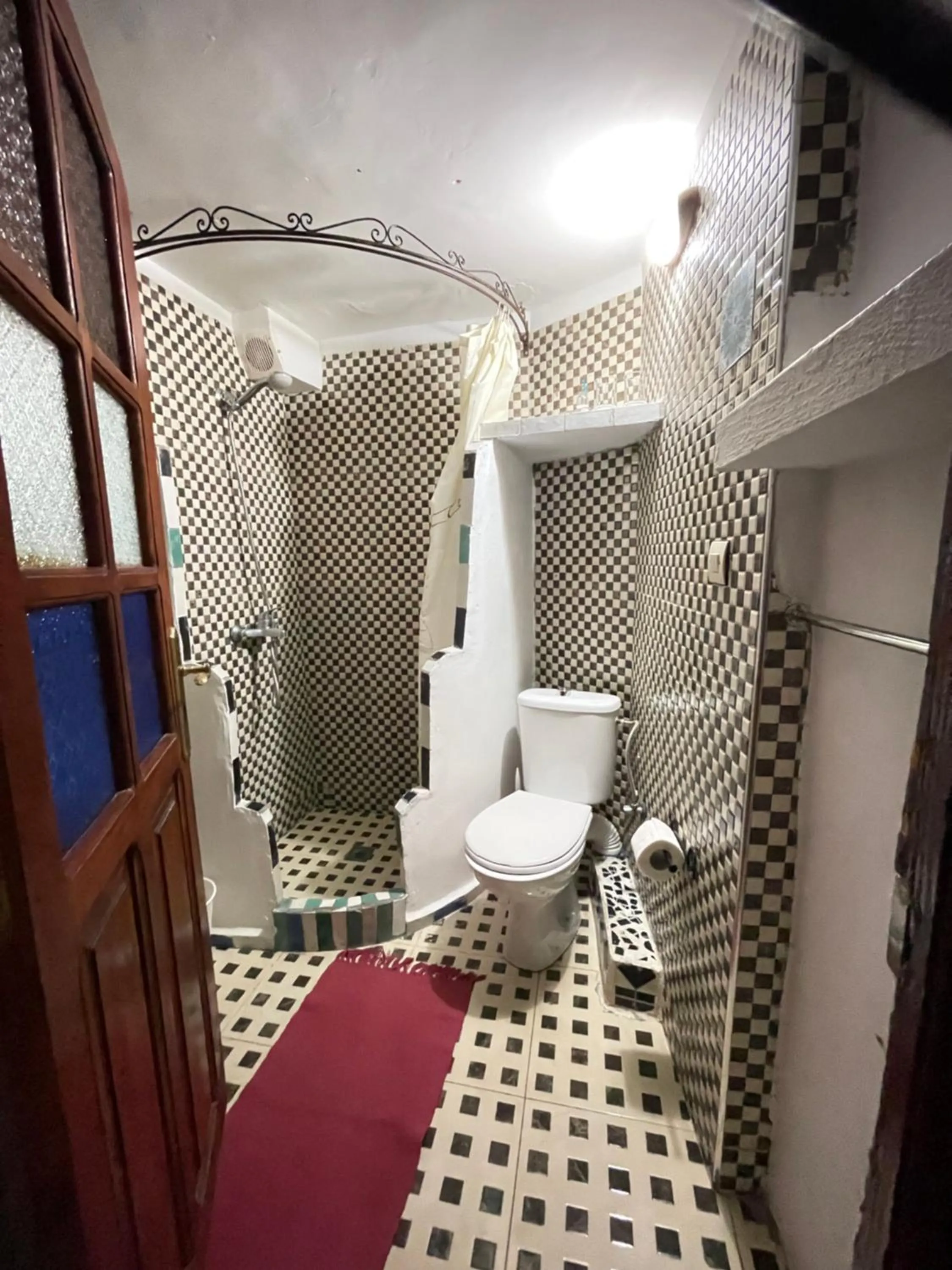 Shower in Dar Sababa