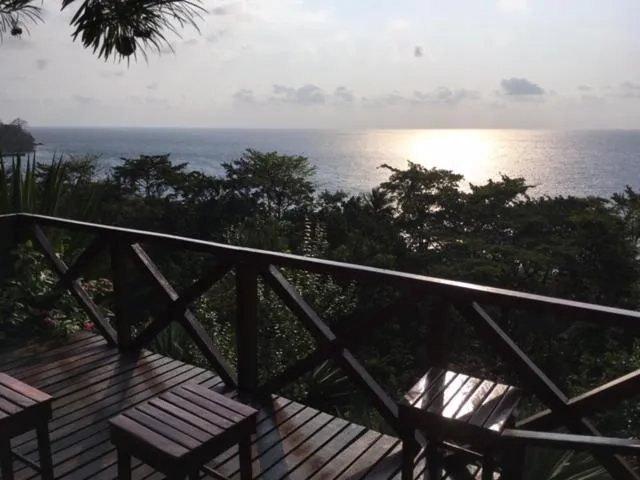 Restaurant/places to eat in Mucumbli