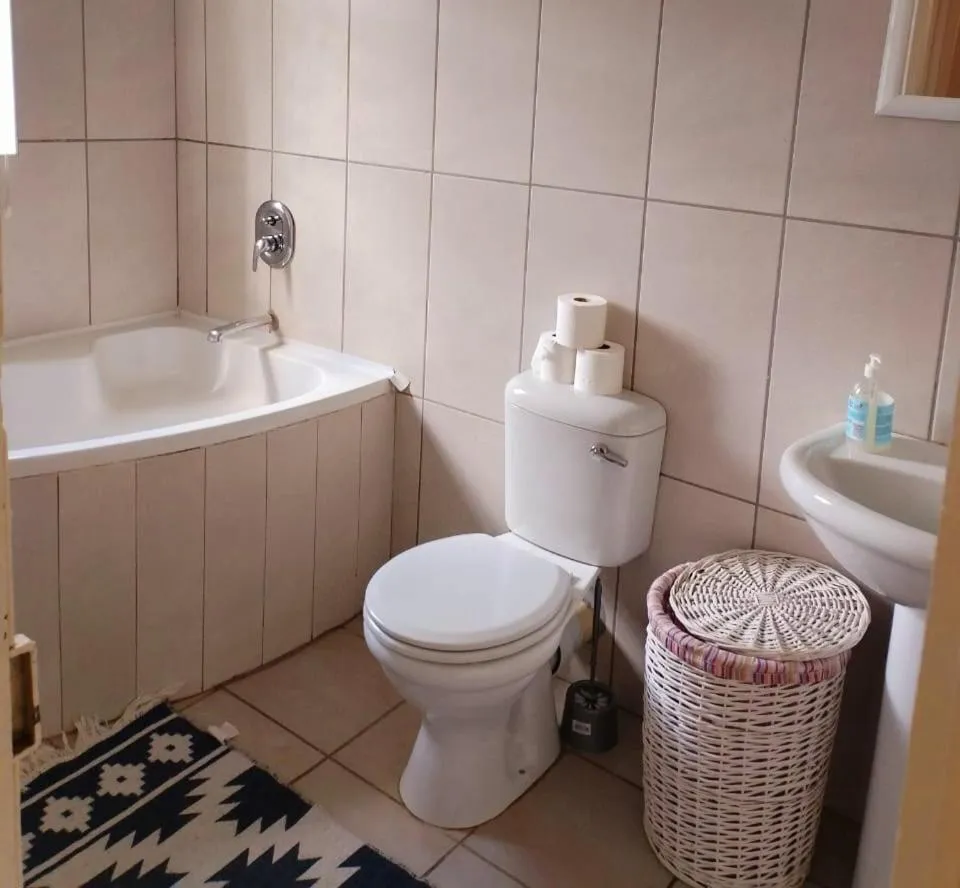 Toilet in Riverview Country Inn