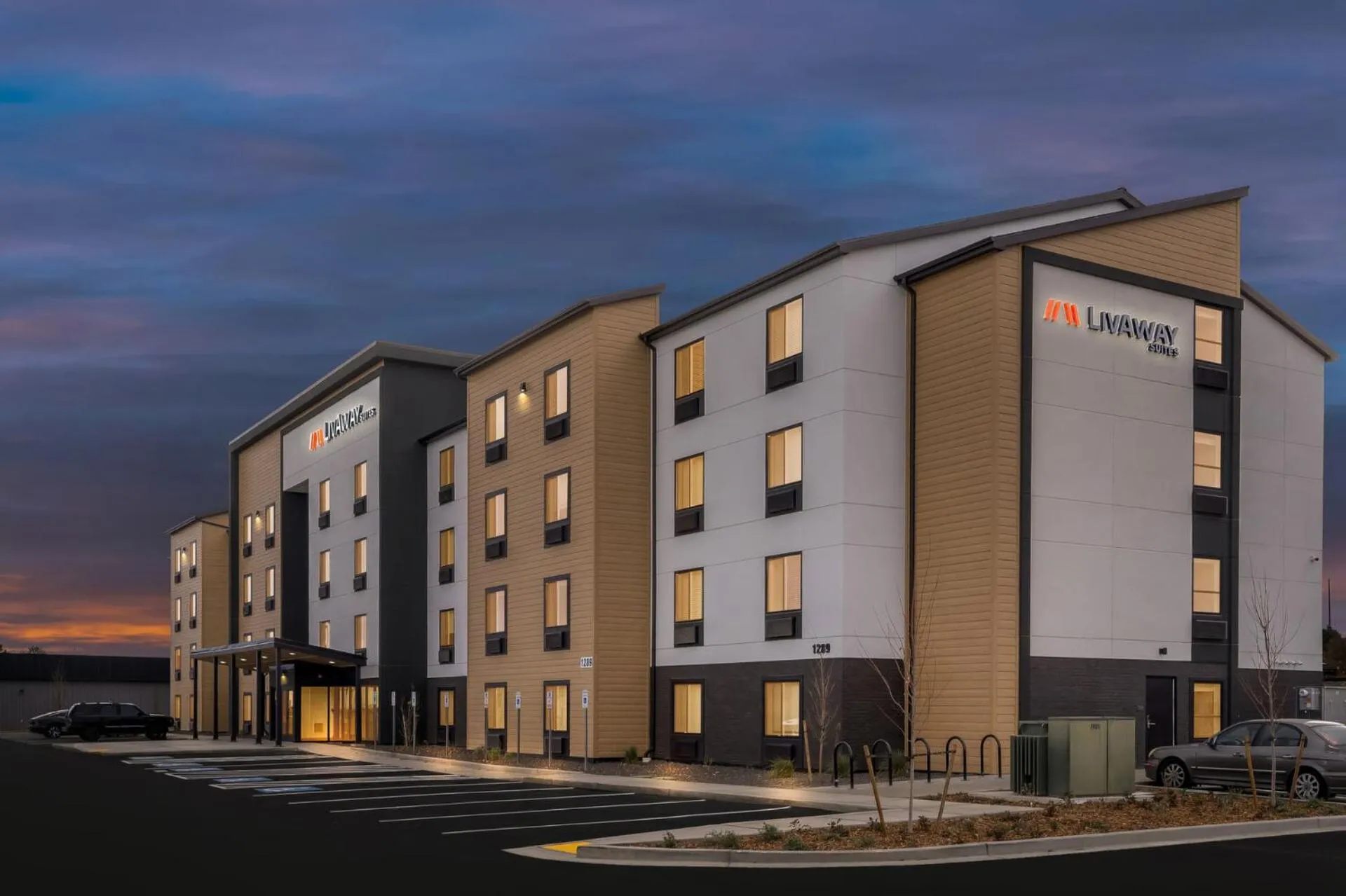 Property building in LivAway Suites Tri-Cities-Richland