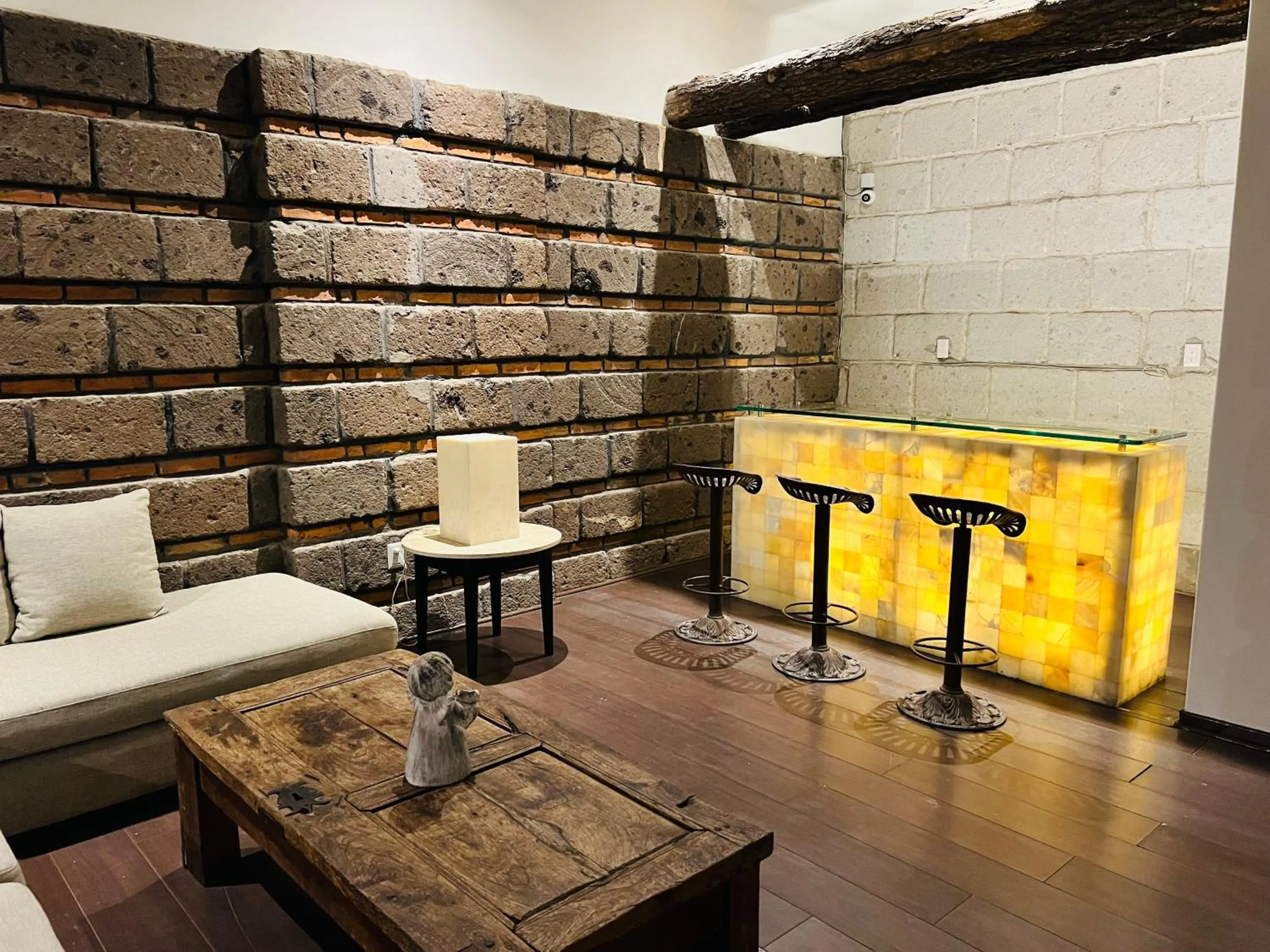 Lounge or bar in QA Hotel