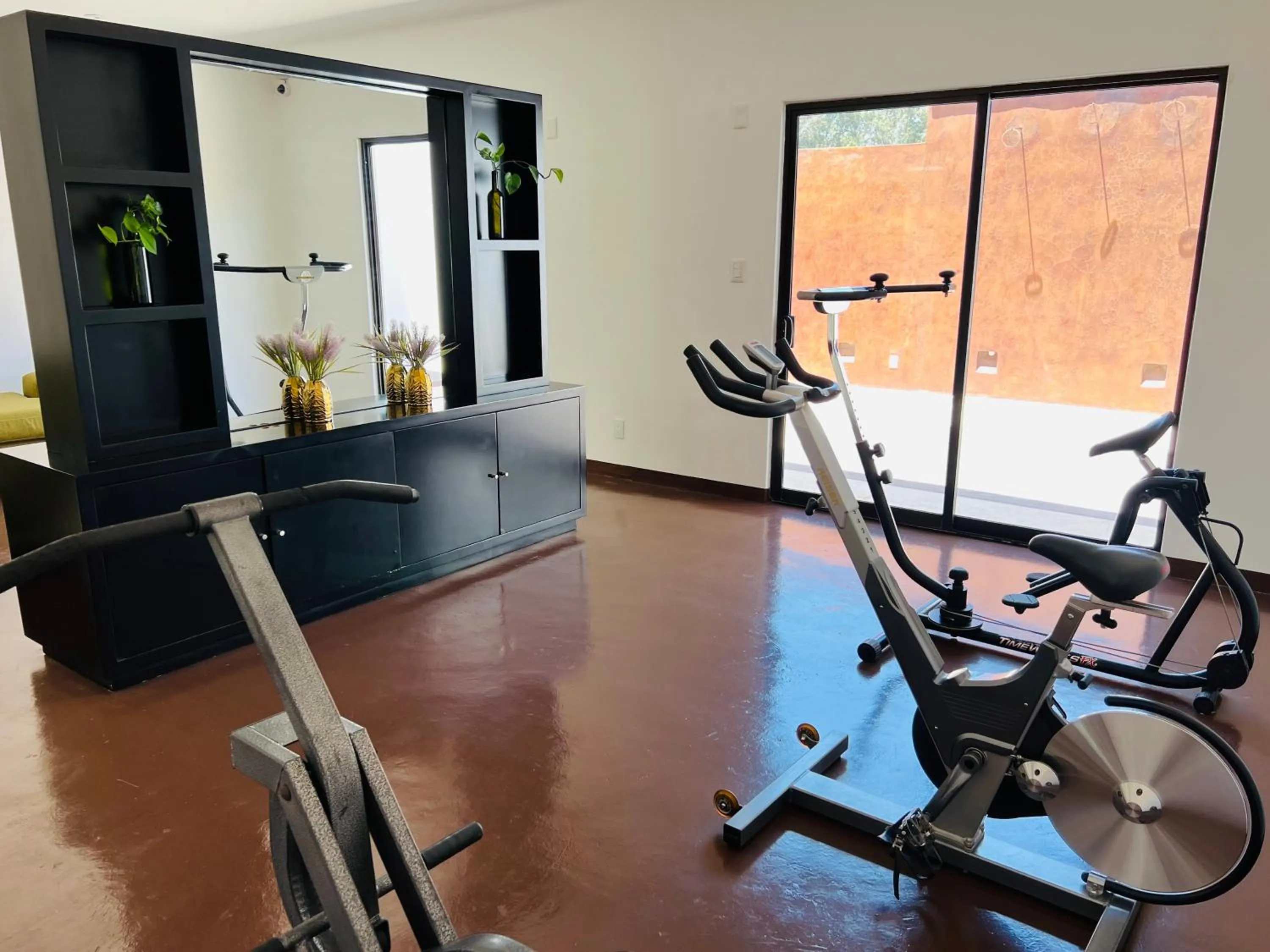 Fitness centre/facilities in QA Hotel
