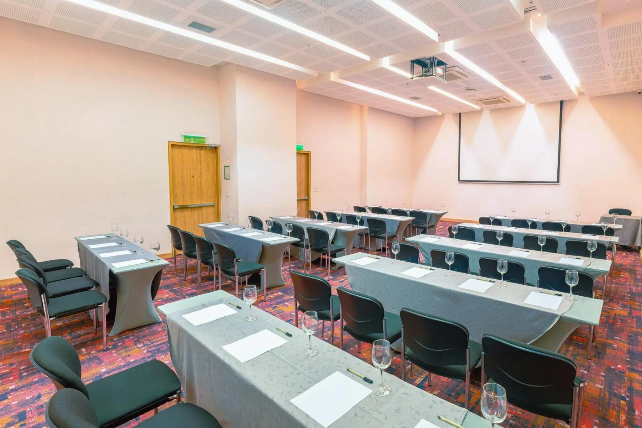 Meeting/conference room in Holiday Inn Cúcuta by IHG