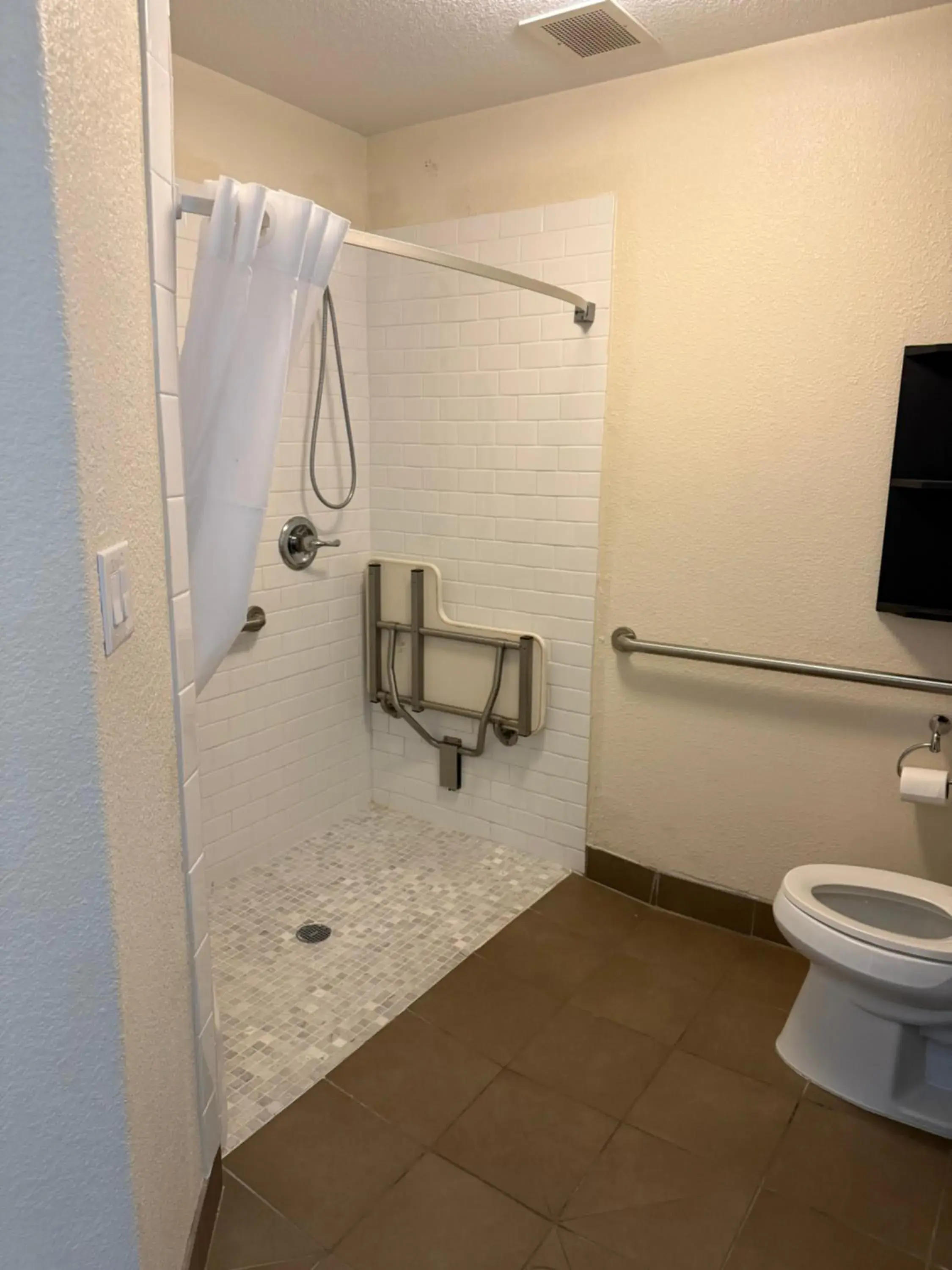 Queen Studio Suite with Two Queen Beds - Mobility Access Tub/Non-Smoking in Candlewood Suites Cotulla by IHG Queen Studio Suite with Two Queen Beds - Mobility Access Tub/Non-Smoking in Candlewood Suites Cotulla by IHG