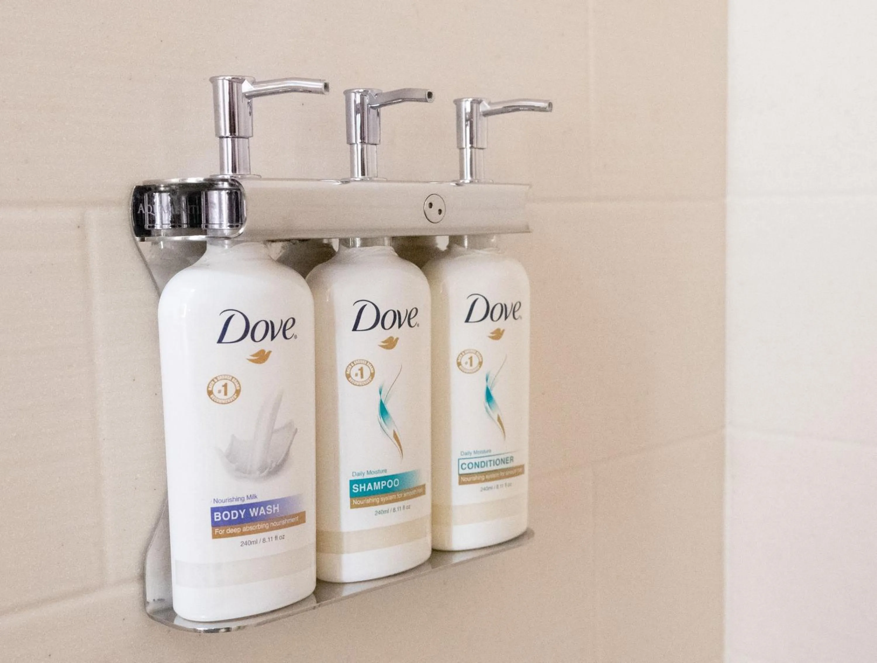 Photo of the whole room in Holiday Inn Express & Suites New Martinsville by IHG