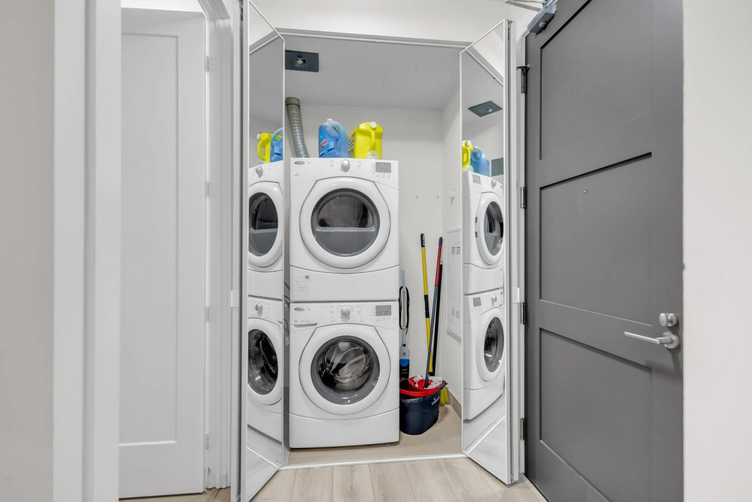 Rivetstays - The Atmos I