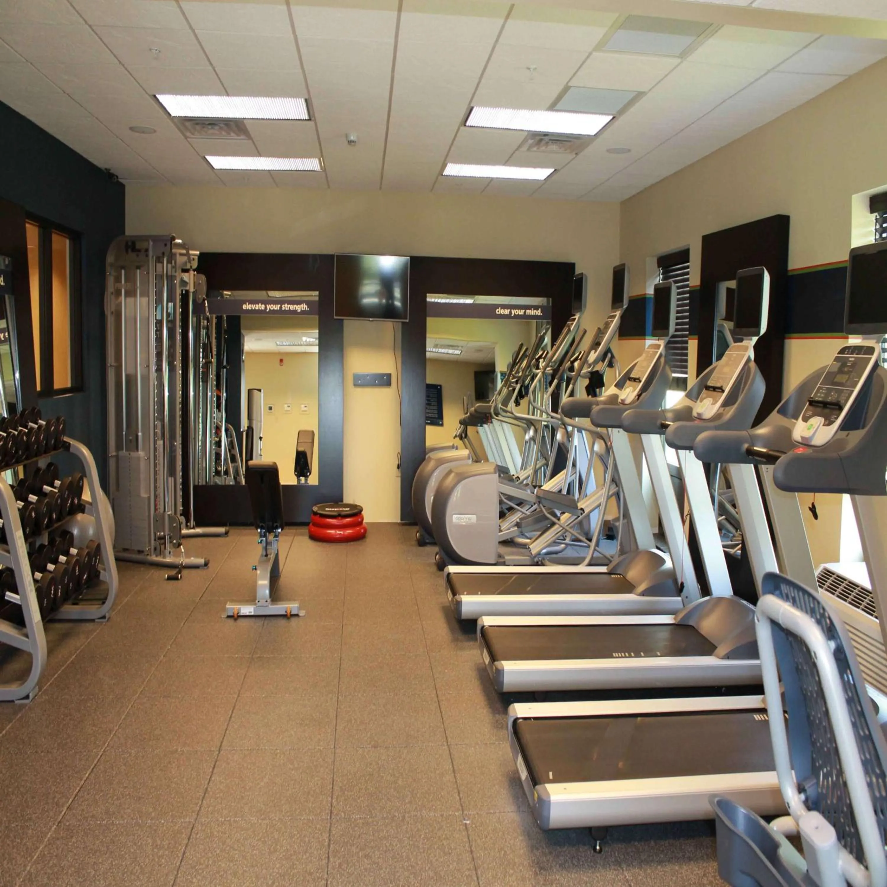 Fitness centre/facilities in Hampton Inn & Suites Stroudsburg Bartonsville Poconos