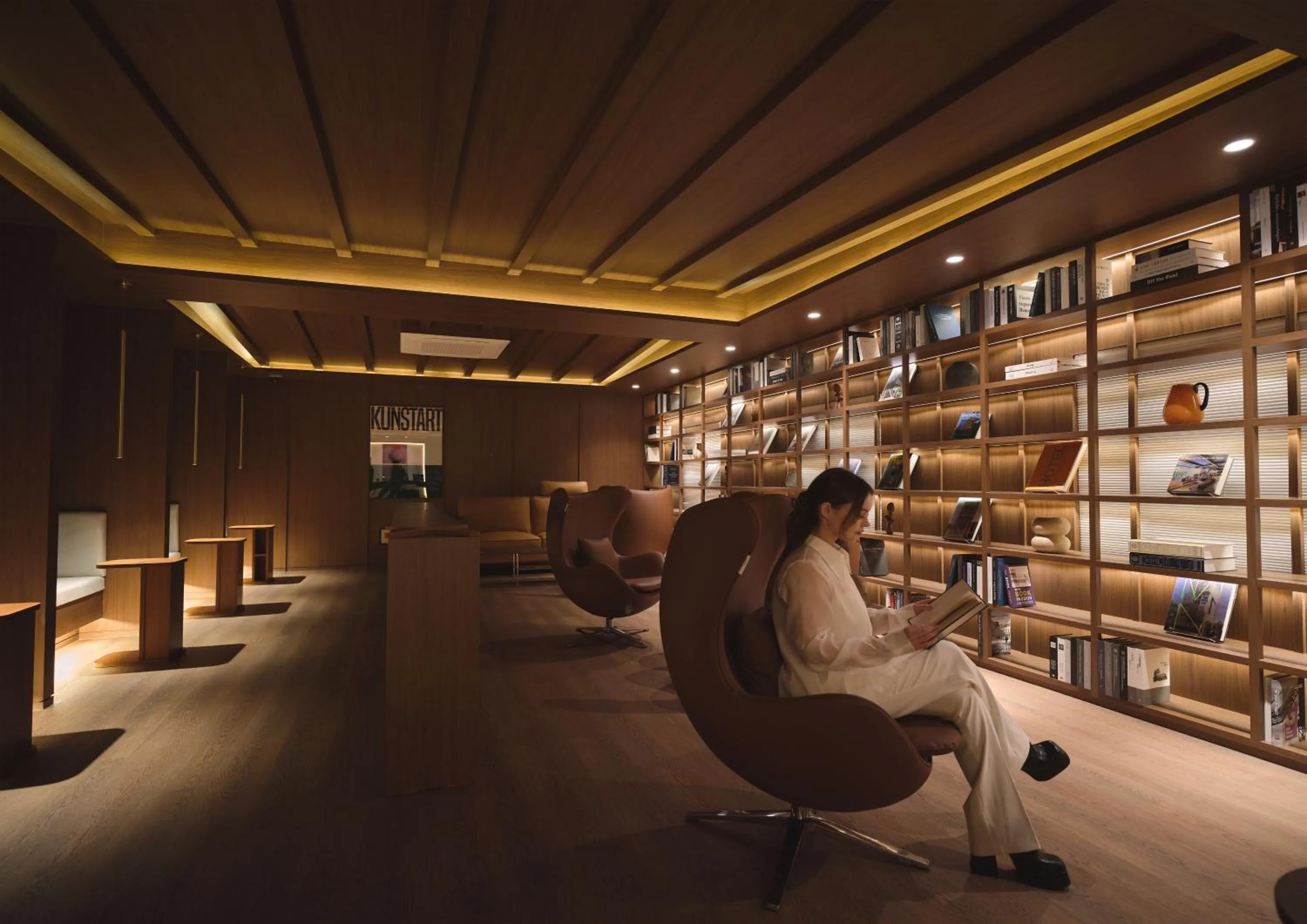 Lounge or bar in UH Continental CenterPoint