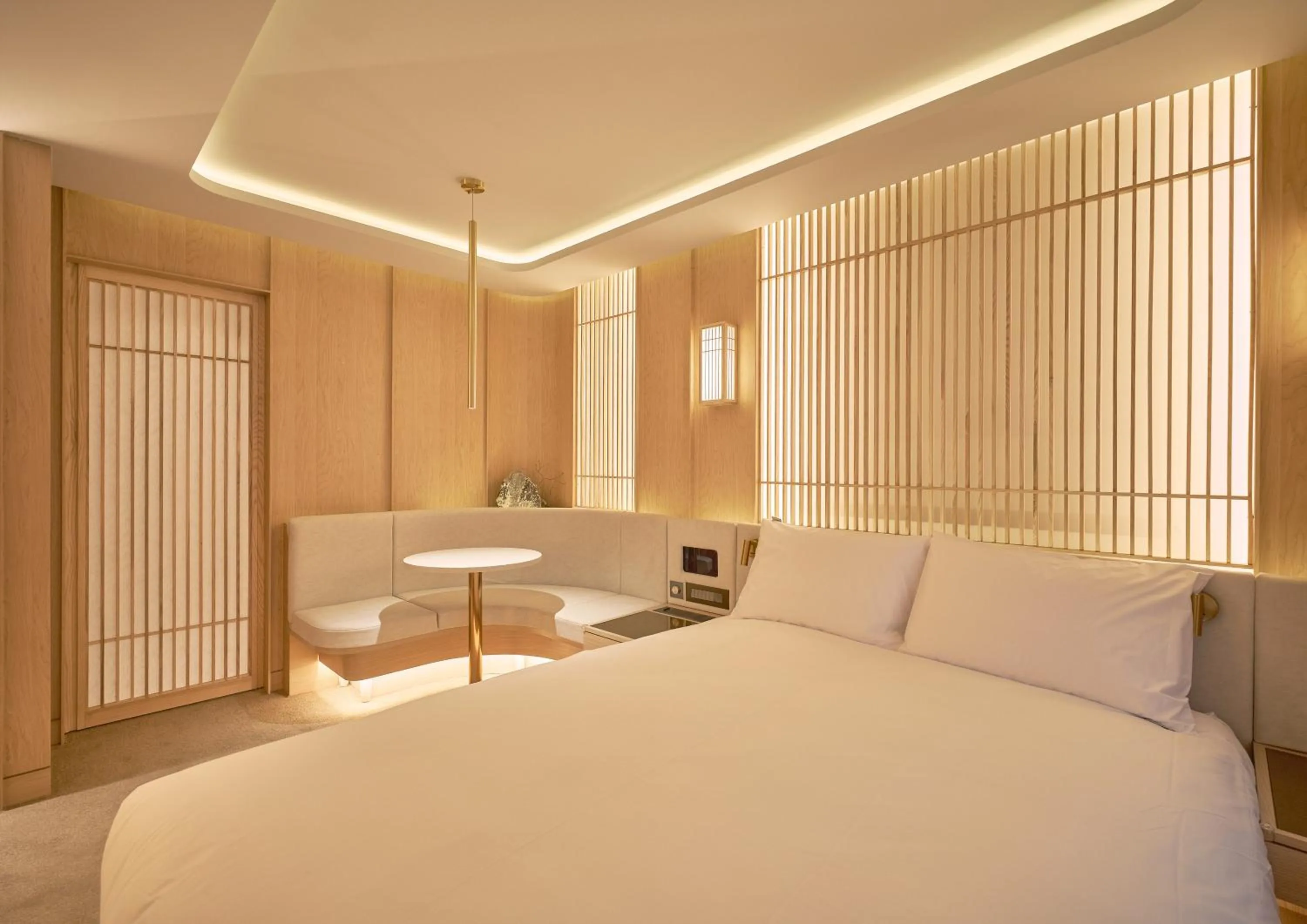 Bed in UH Continental CenterPoint