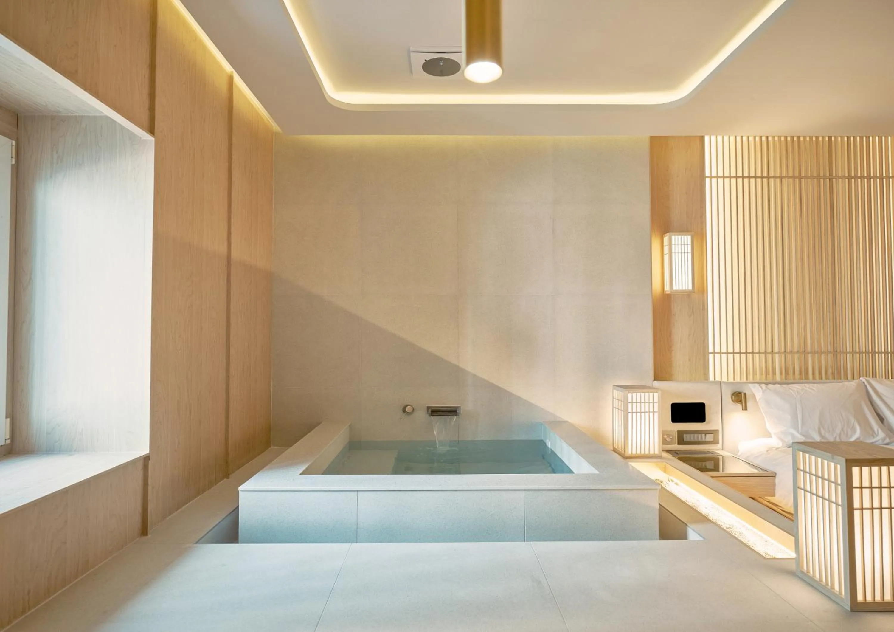 Spa and wellness centre/facilities, Bed in UH Continental CenterPoint