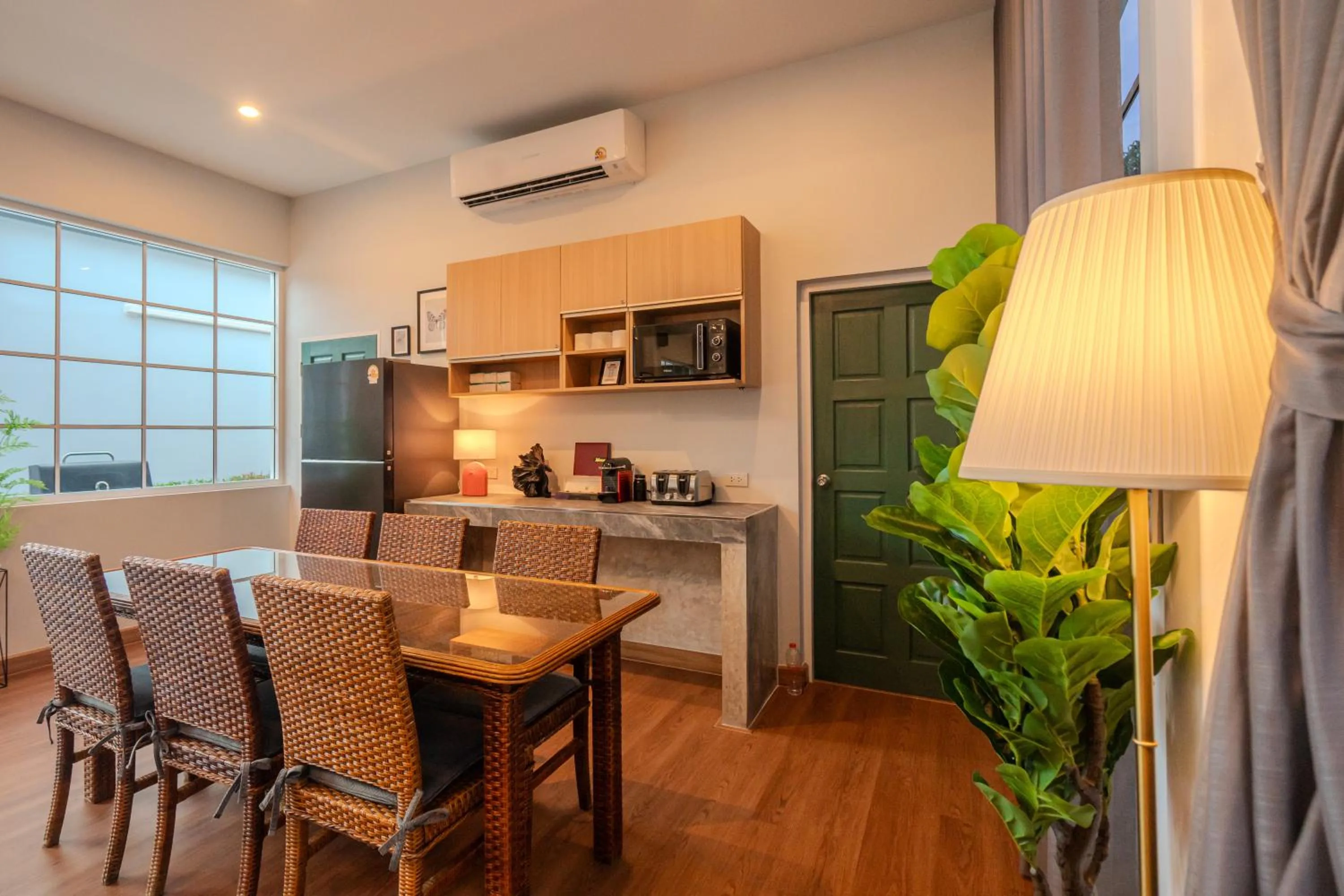 Restaurant/places to eat in BellaBella Private Pool Villa Huahin near Beach