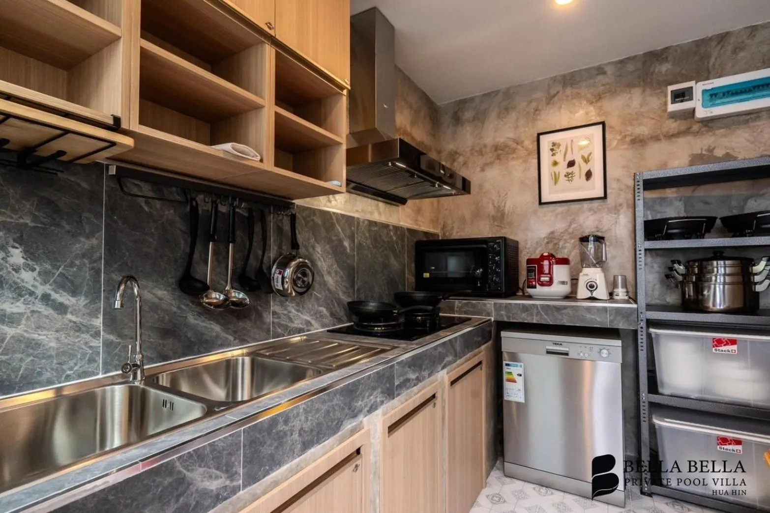 Kitchen or kitchenette in BellaBella Private Pool Villa Huahin near Beach